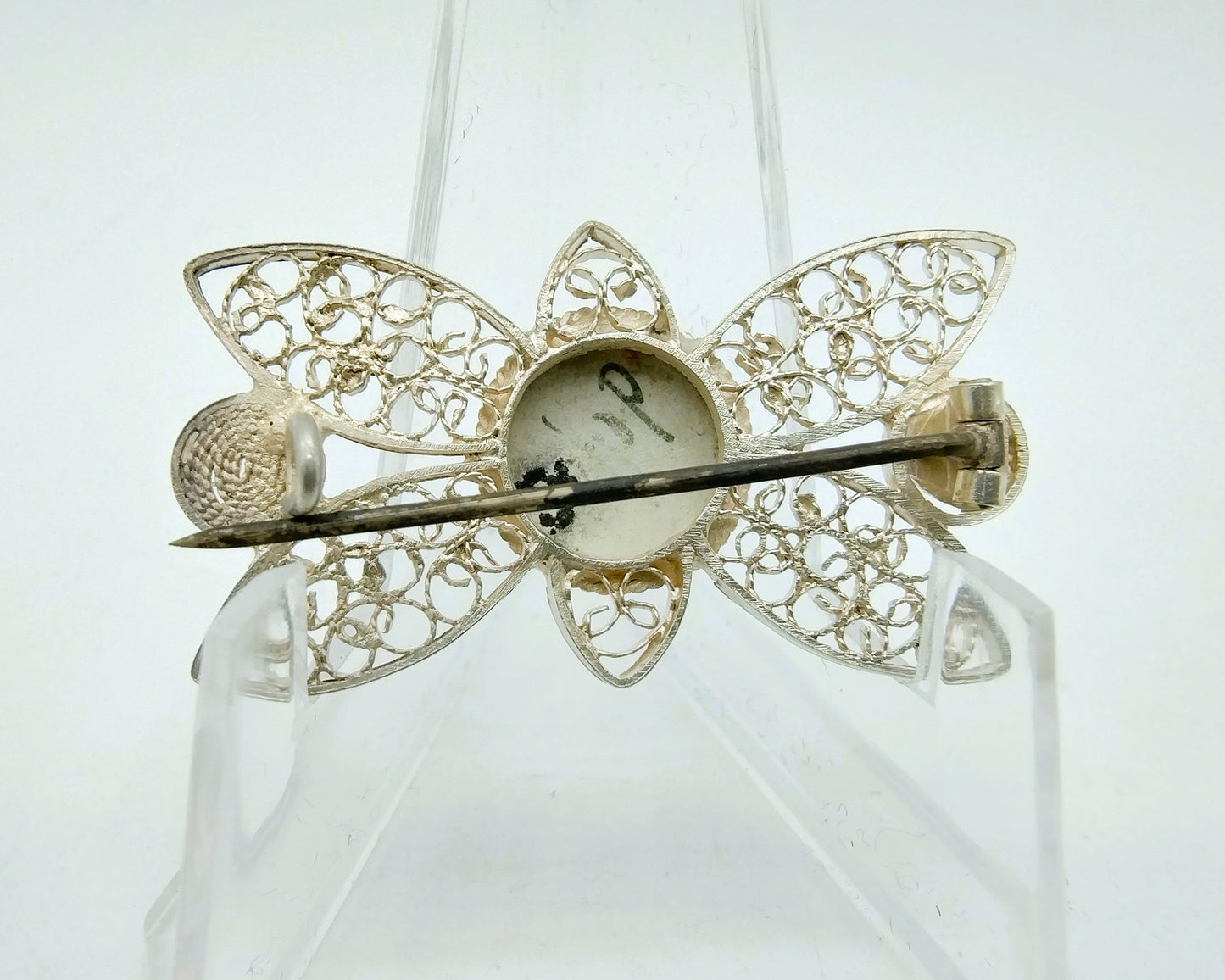 Silver brooch, Delft blue, 835