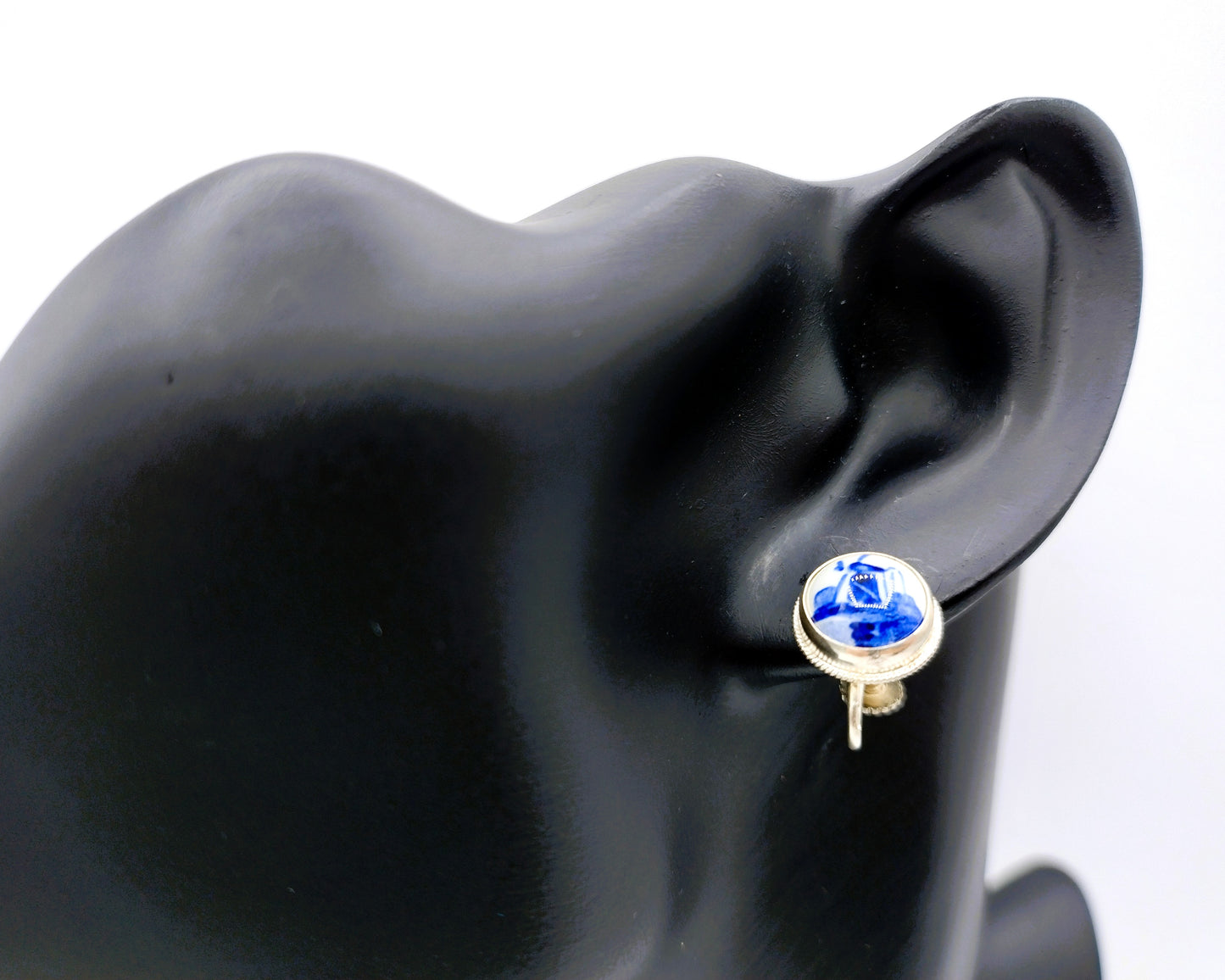 Zilveren oorbellen, Delfts blauw, schroefsluiting