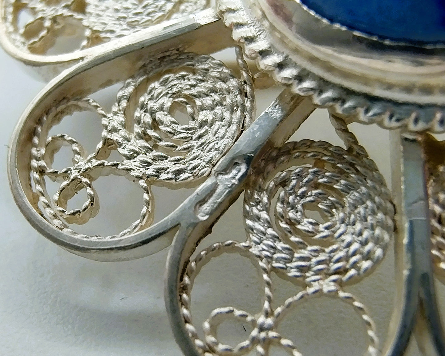 Silver brooch, Delft blue, 835