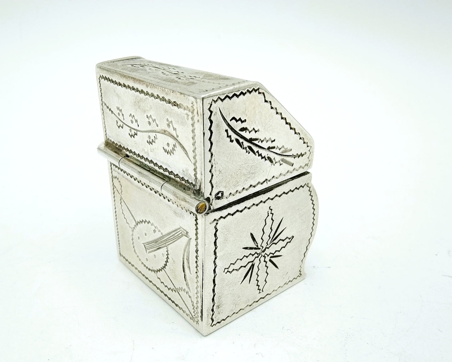 Zilveren lodereindoosje, van der Meulen, Joure, 1972