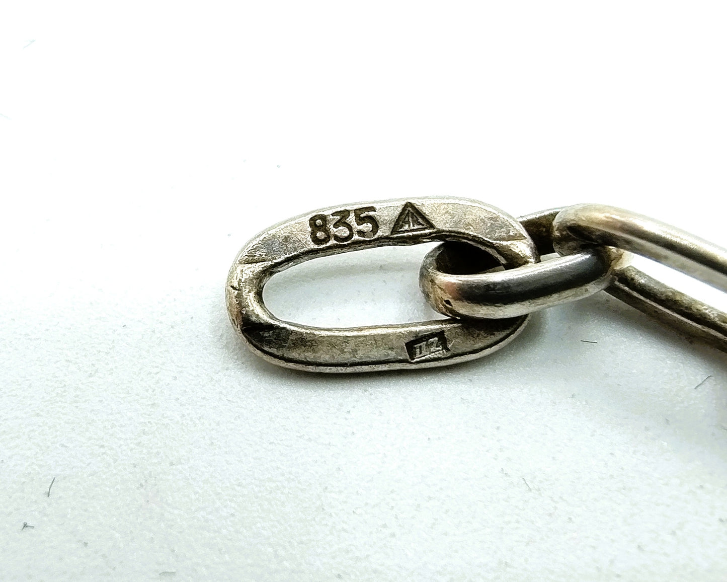 Zilveren ketting met gitten hanger, 50,5 cm