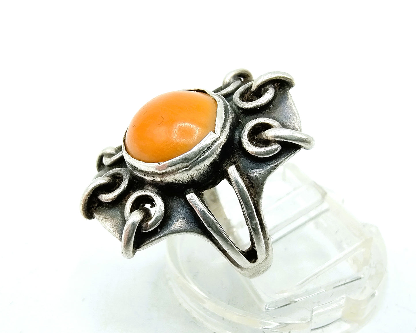 Zilveren ring met koraal, 17 mm