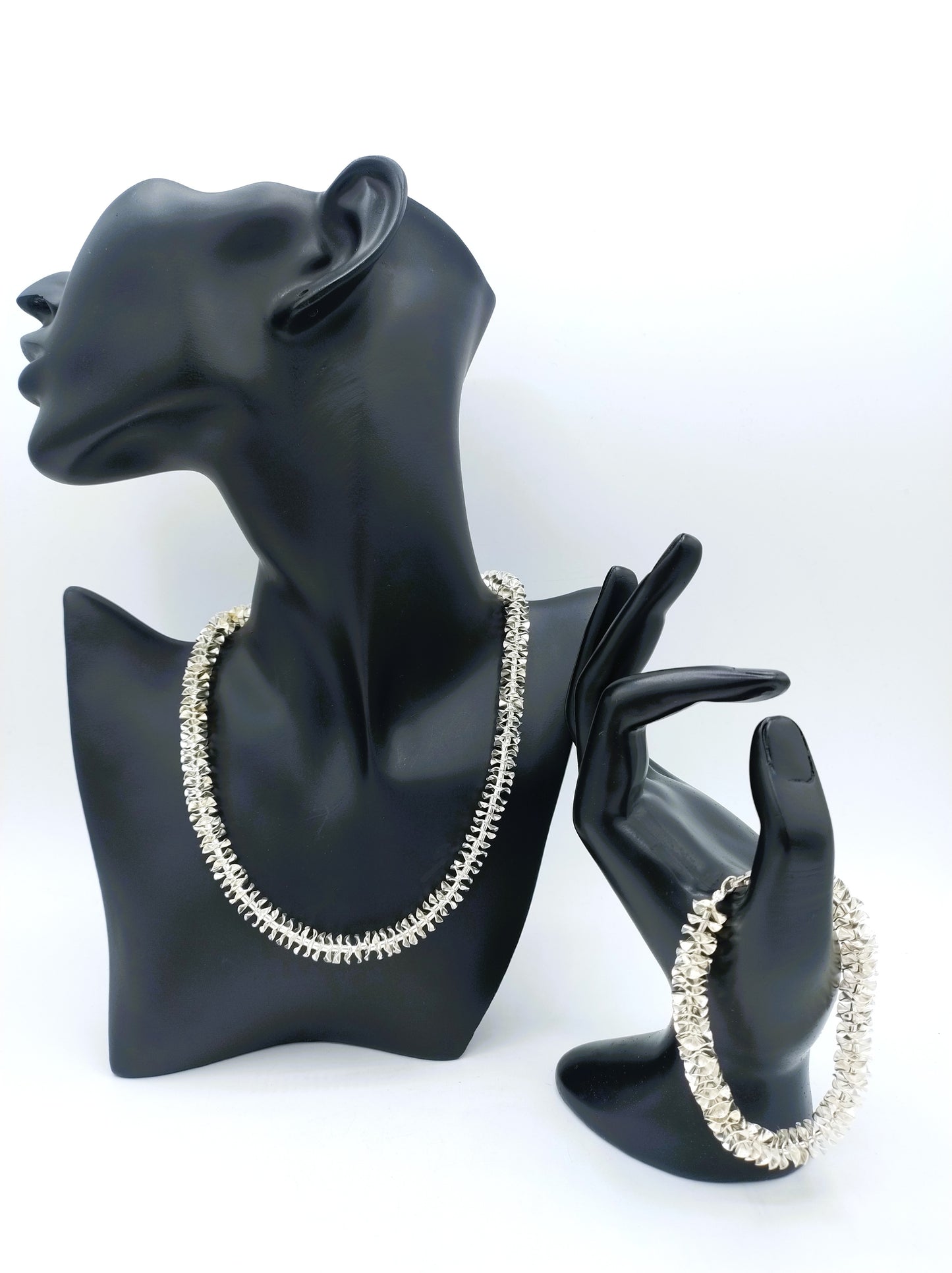 Silver set with necklace and bracelet, 40 cm / 18.5 cm