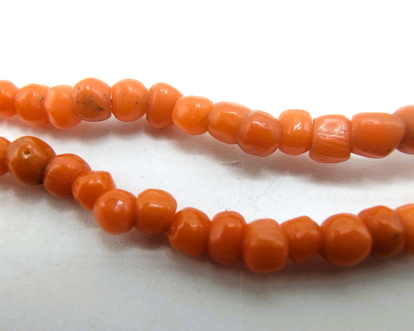 Red coral necklace, 2 strands, with gold clasp, 19th century