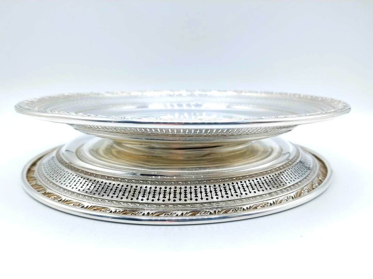 Silver plates (2x), Wallace, USA, 925