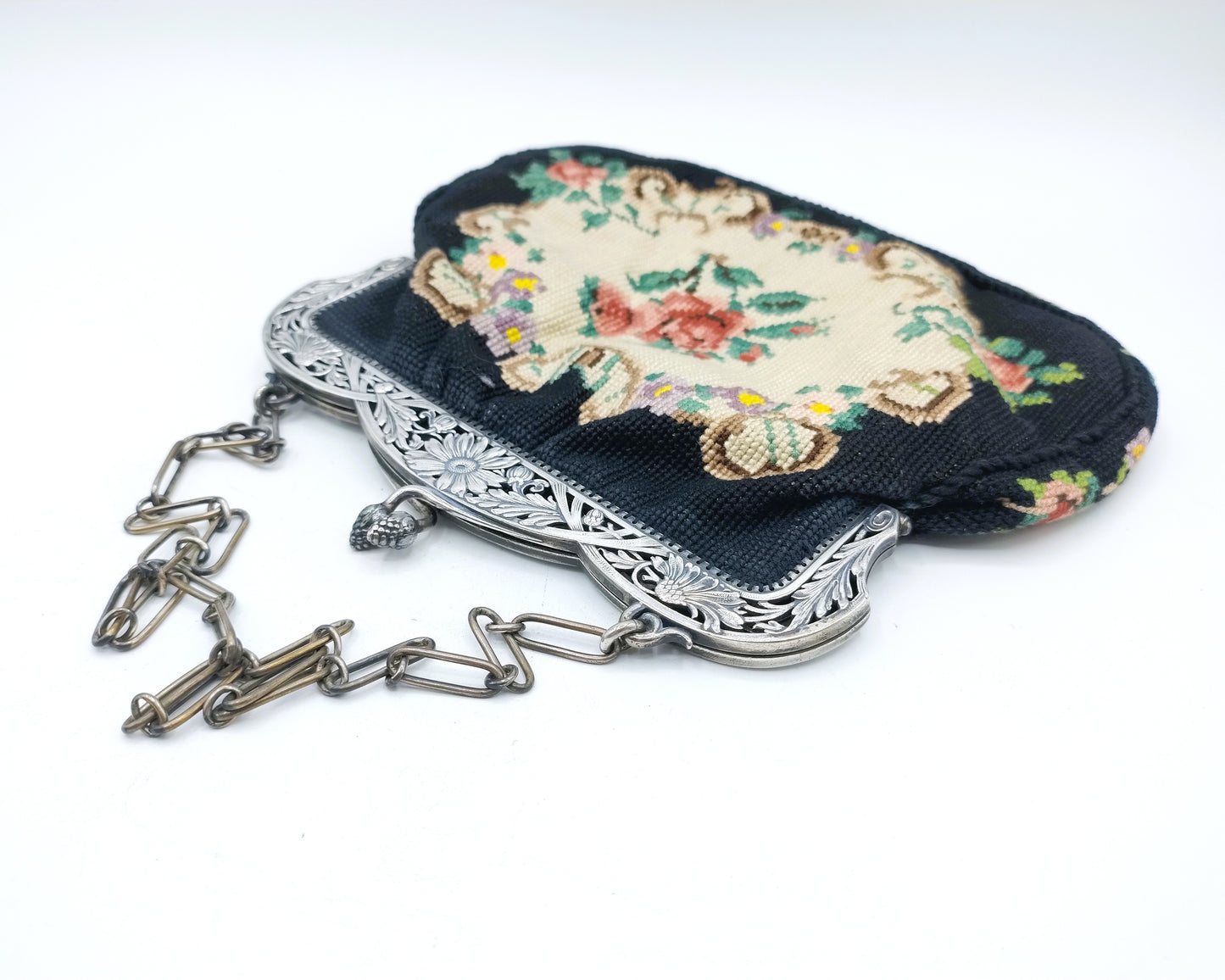 Silver purse clasp, Germany, ca. 1900