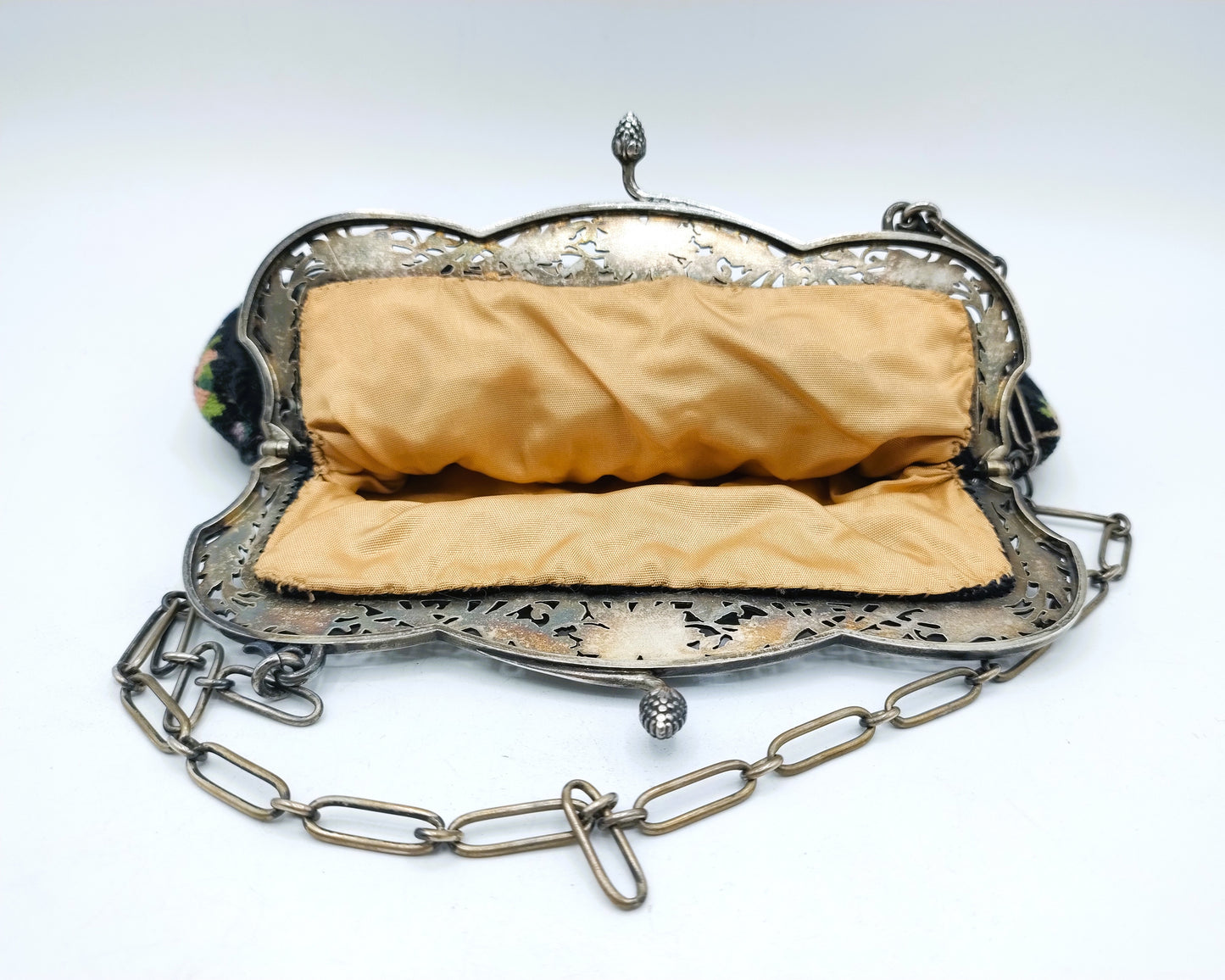 Silver purse clasp, Germany, ca. 1900