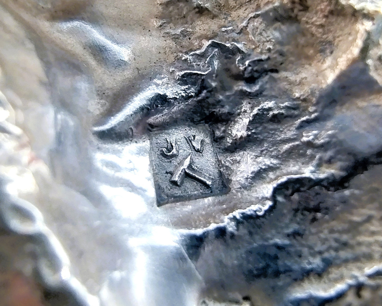 Silver table piece from a Friese Schouw, J. de Vries / Leeuwarden, 20th century