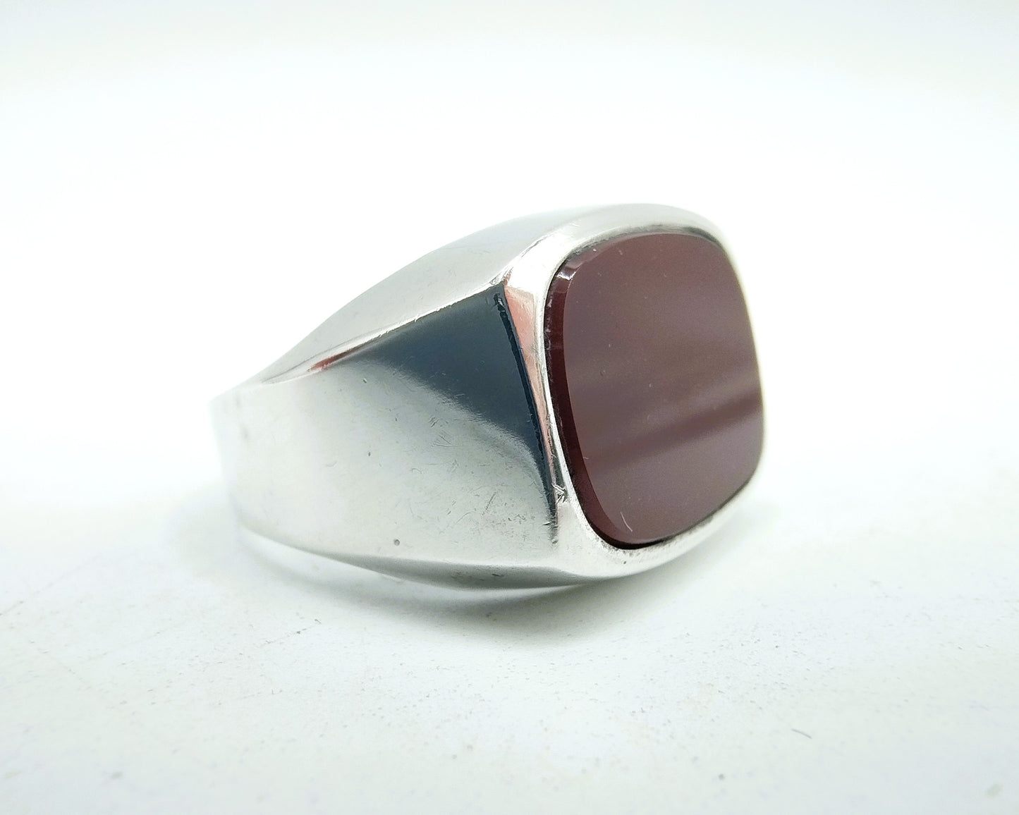 Zilveren zegelring met carneool, 18,5 mm