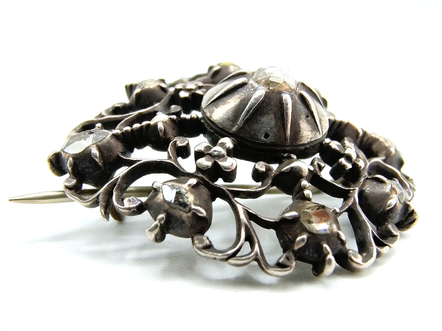 Antique silver brooch with 9 rose diamonds