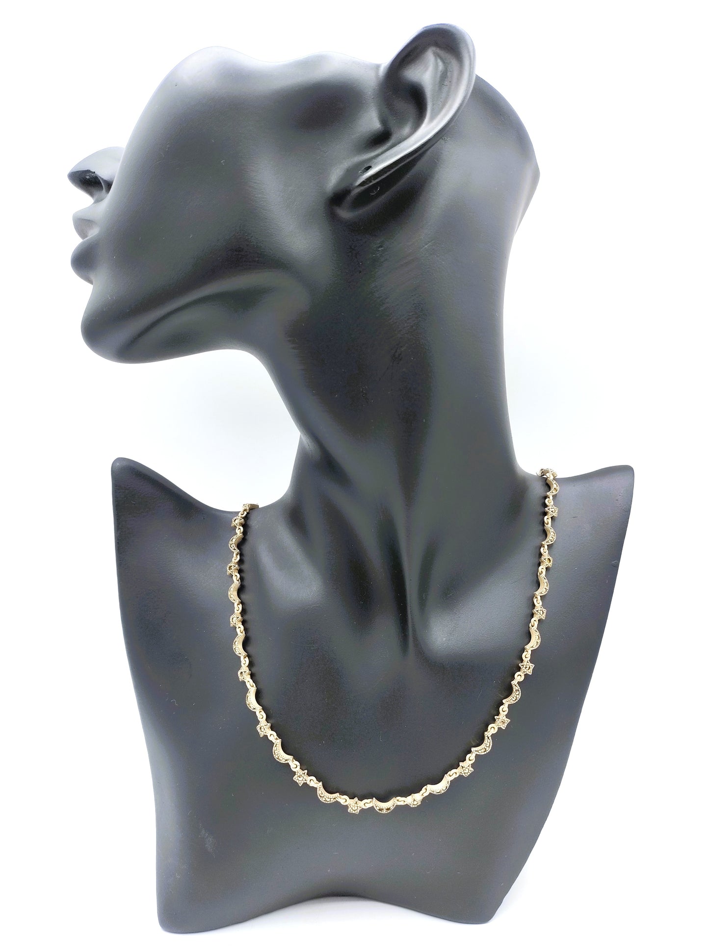 Silver link chain set with marcasites, 925