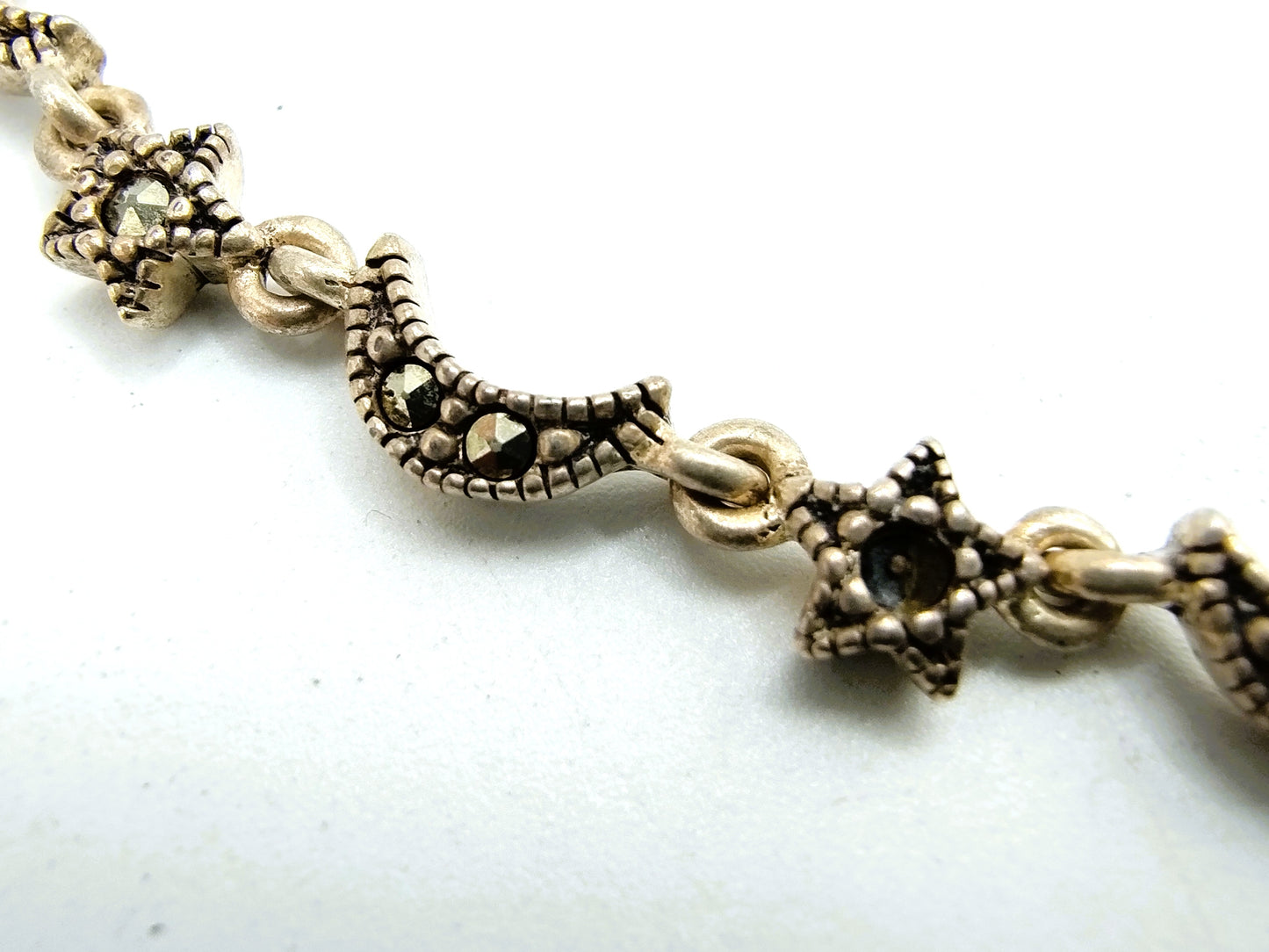 Silver link chain set with marcasites, 925
