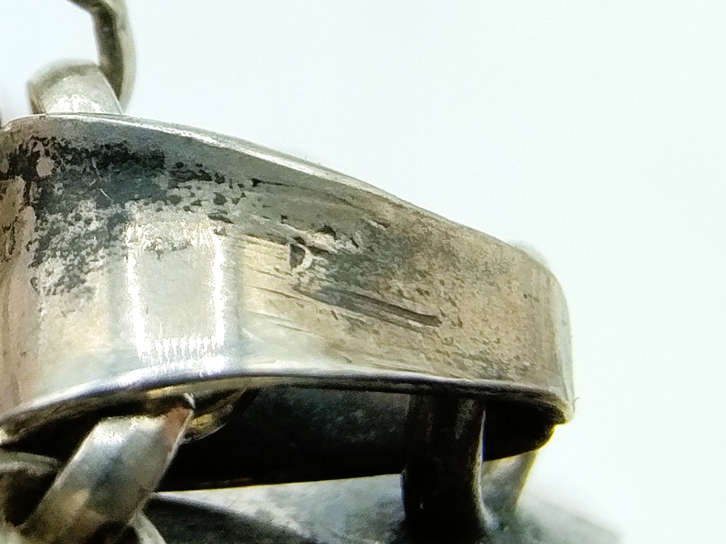 Zilveren jasseroncollier met zilveren Zeeuwse knophanger / broche