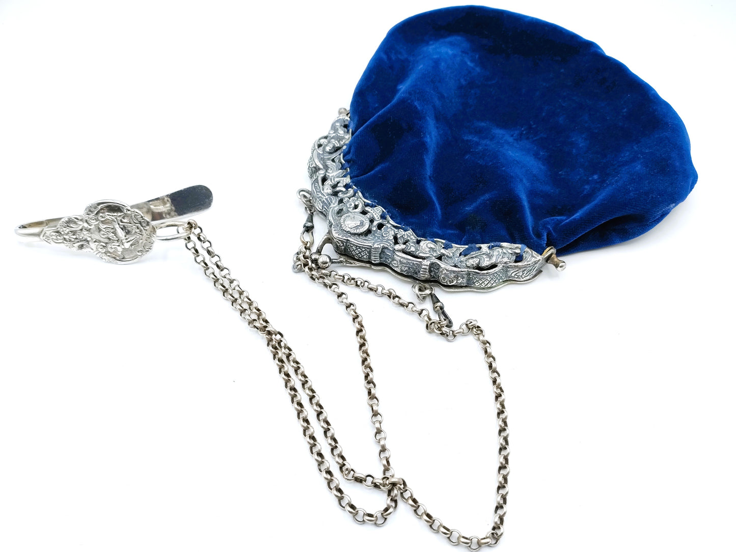 Silver bag bracket, J. van Straten, Hoorn, 1900.