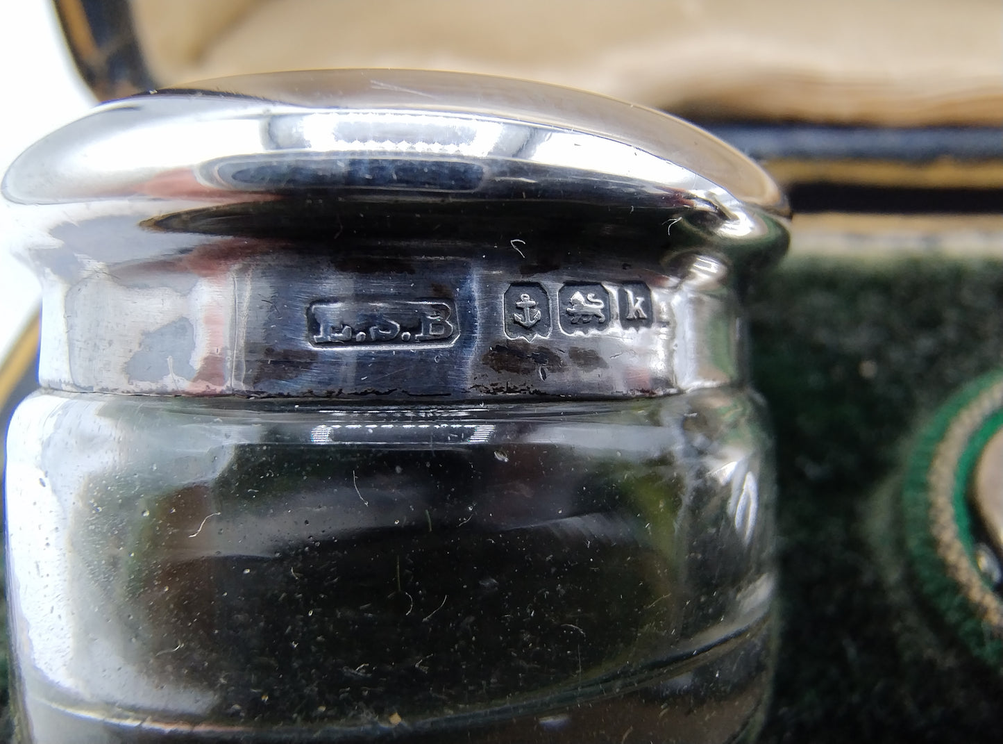 Silver manicure set in original case, ES Barnsley & Co, Birmingham, 1906