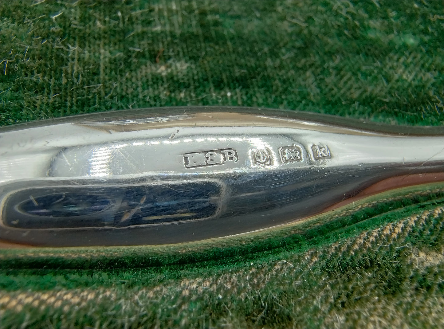 Silver manicure set in original case, ES Barnsley & Co, Birmingham, 1906