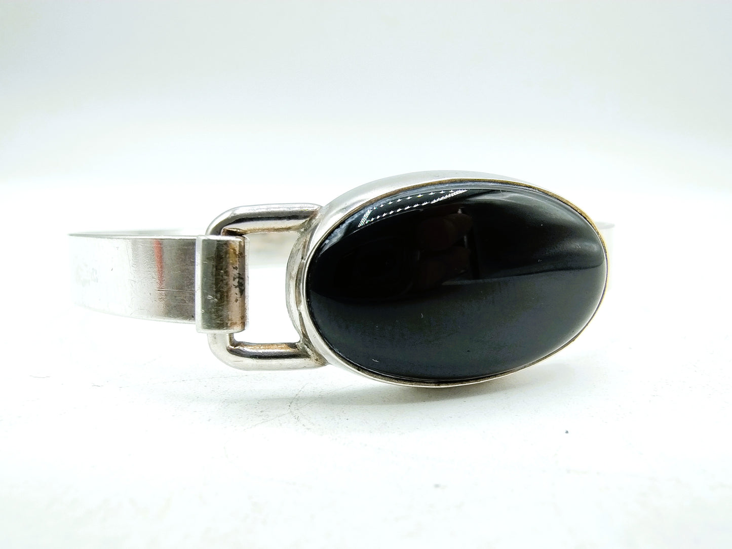 Zilveren armband bezet met Onyx, 835