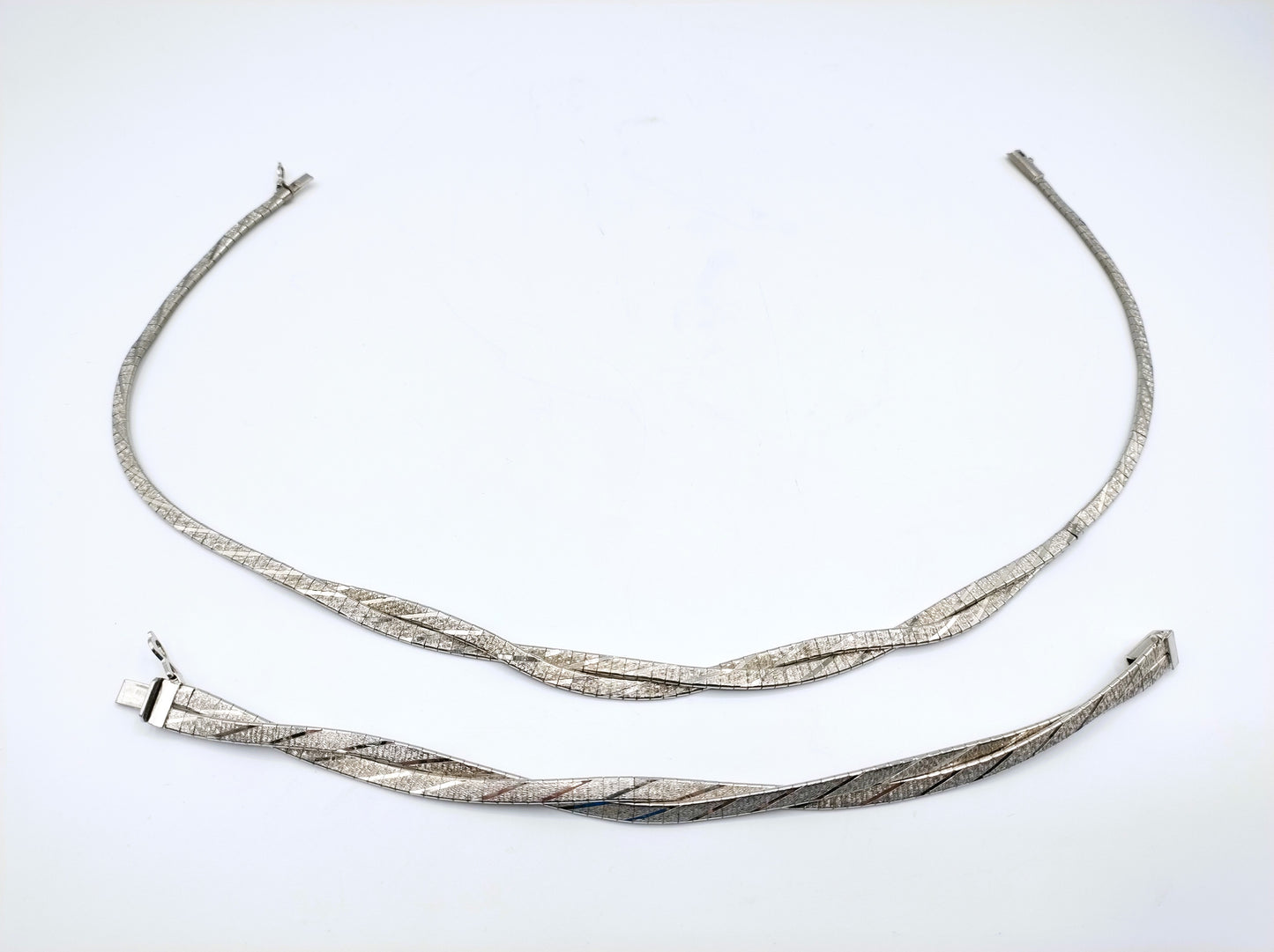 Silver omega chain + bracelet, 4 mm, 21 / 46 cm.