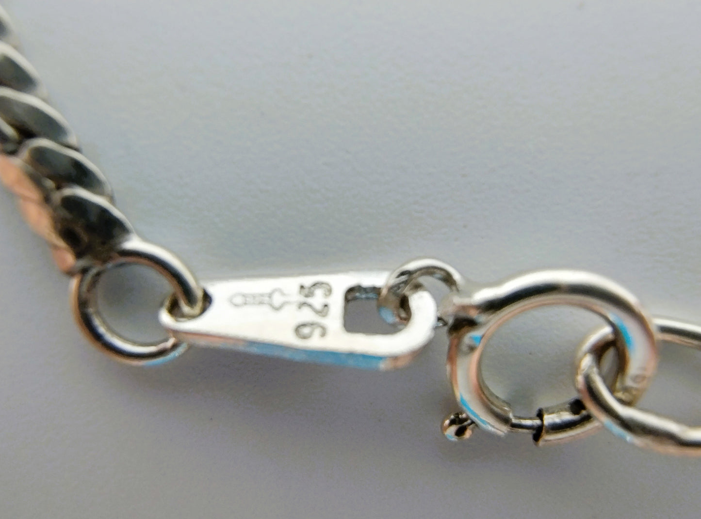Silver necklace with braided design pendant, 39 cm, 925