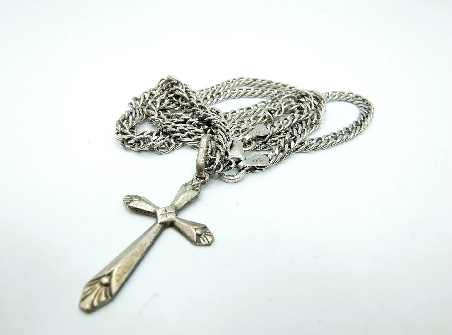 Silberkette mit Kreuzanhänger, 50,5 cm, 925