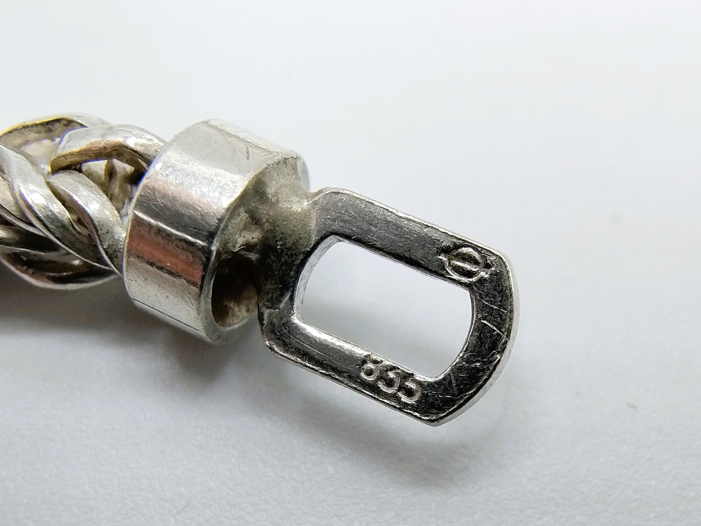 Silver chain with rope link, 81 cm.