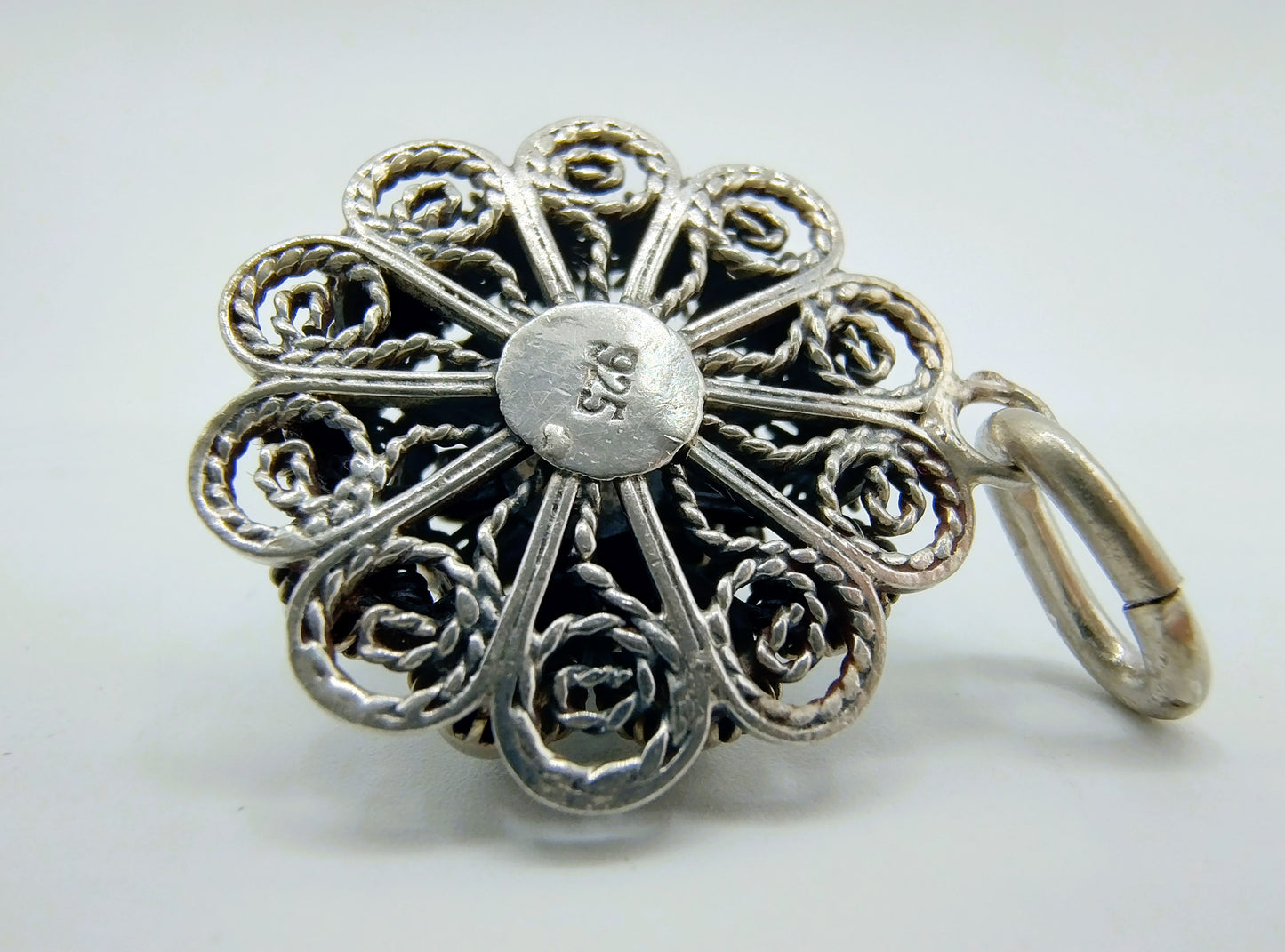 Silver Zeeland button pendant, 925