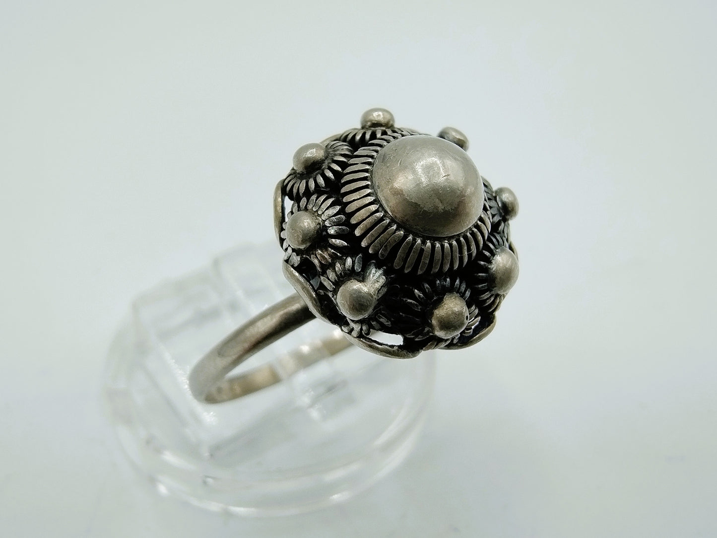 Silver Zeeland button ring, 19 mm