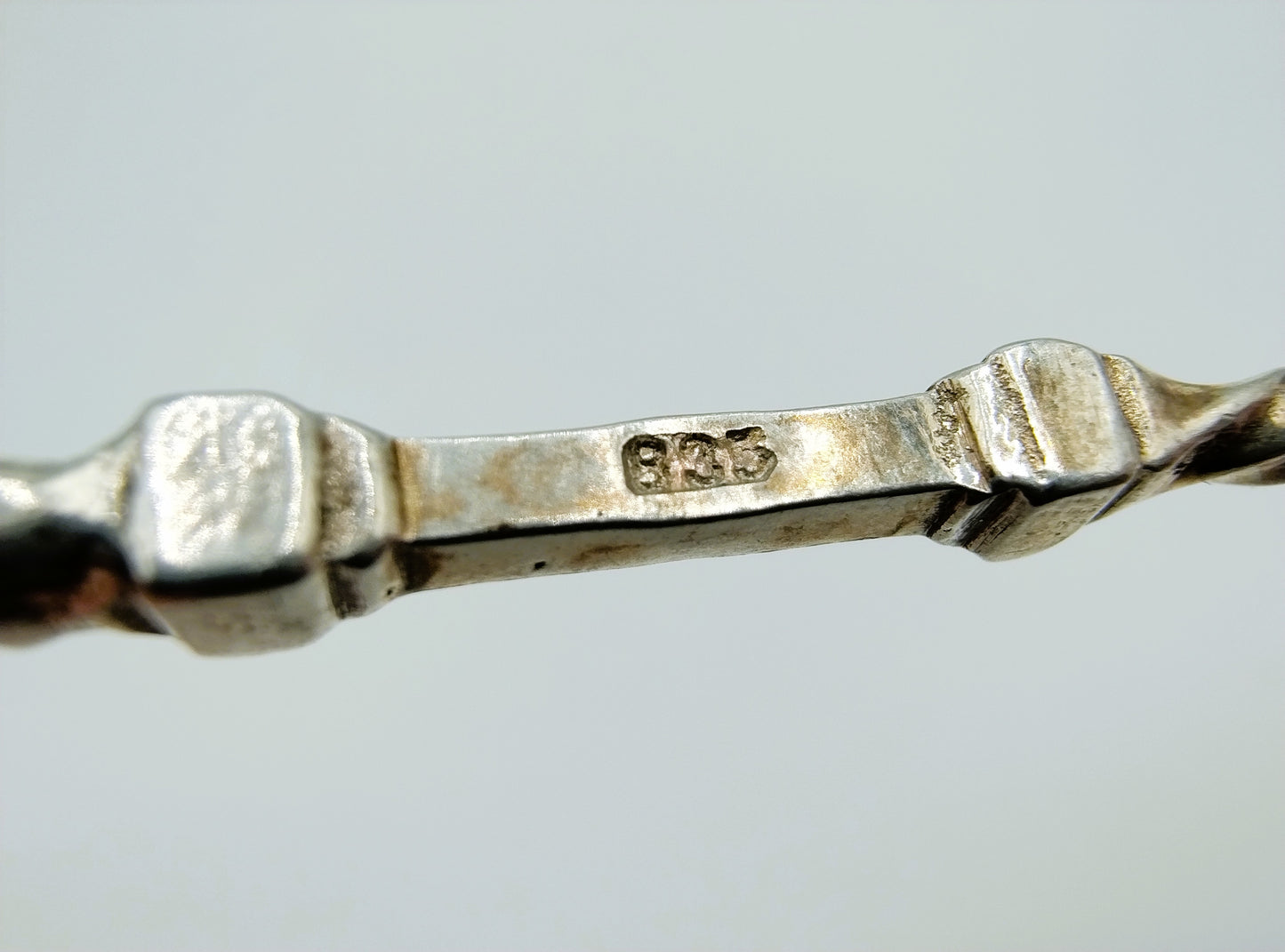 5 Silver pipe cleaners with apostles, 835
