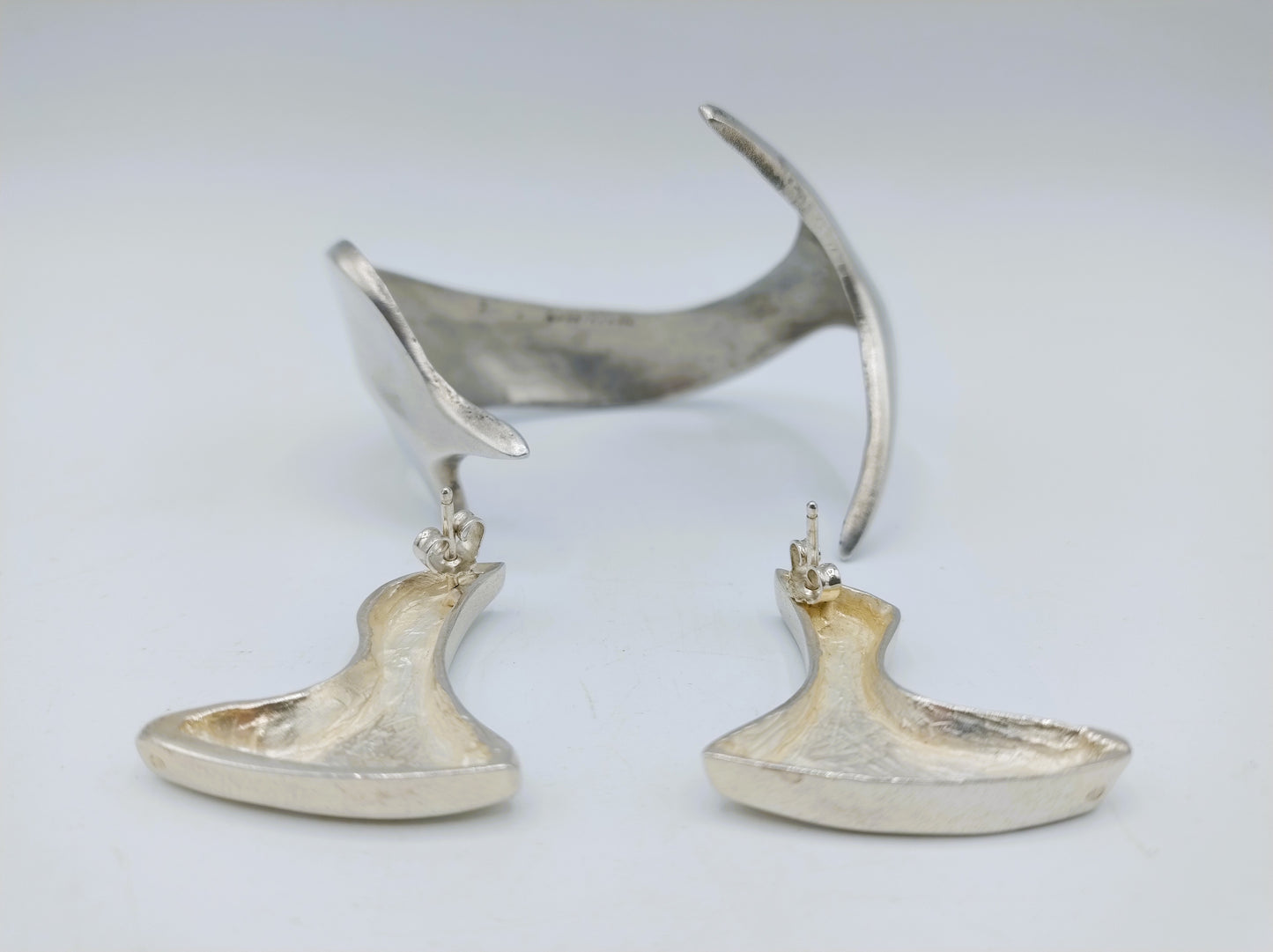 Silver design bracelet + earrings, Mart Visser, Netherlands