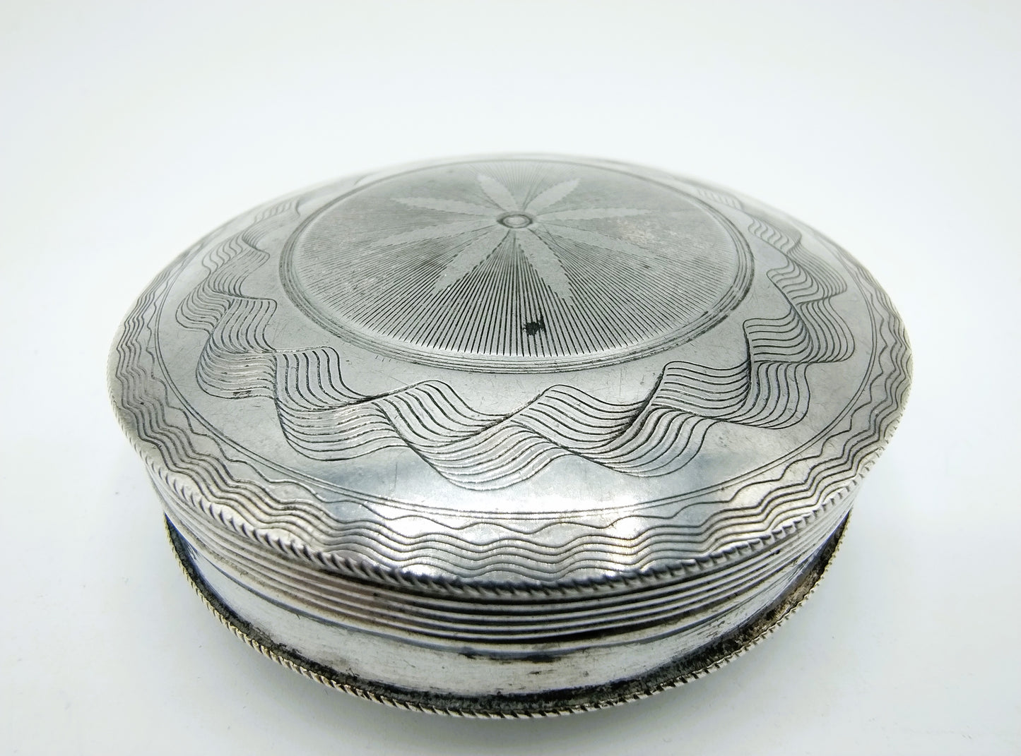 Silberne Pfefferminzdose, G. Wouda, Drachten, 1850