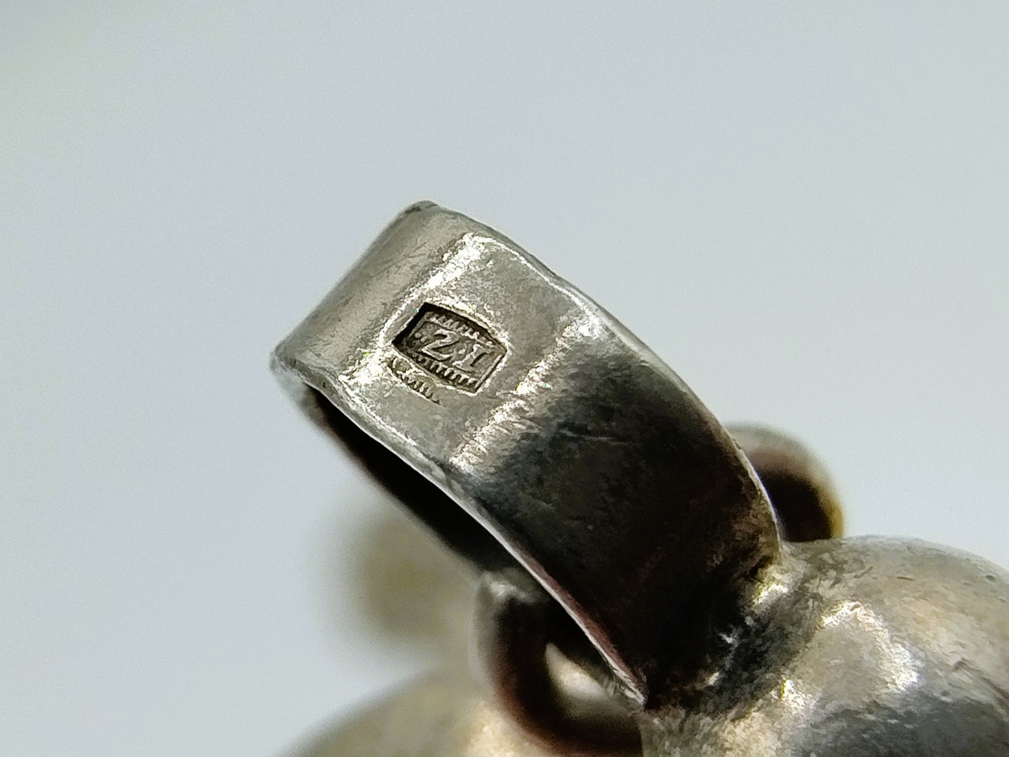 Silver jasseron chain with signet and watch key