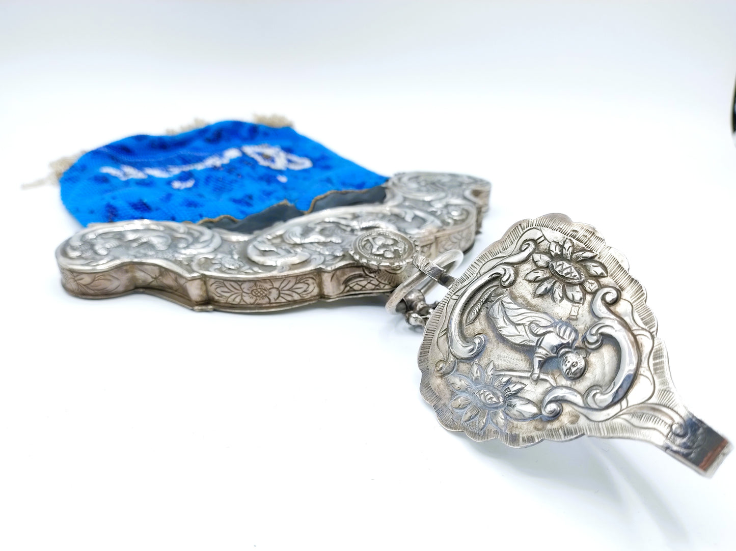 Silver purse clasp with skirt hook, H. van der Heyden, Leeuwarden, ca. 1800