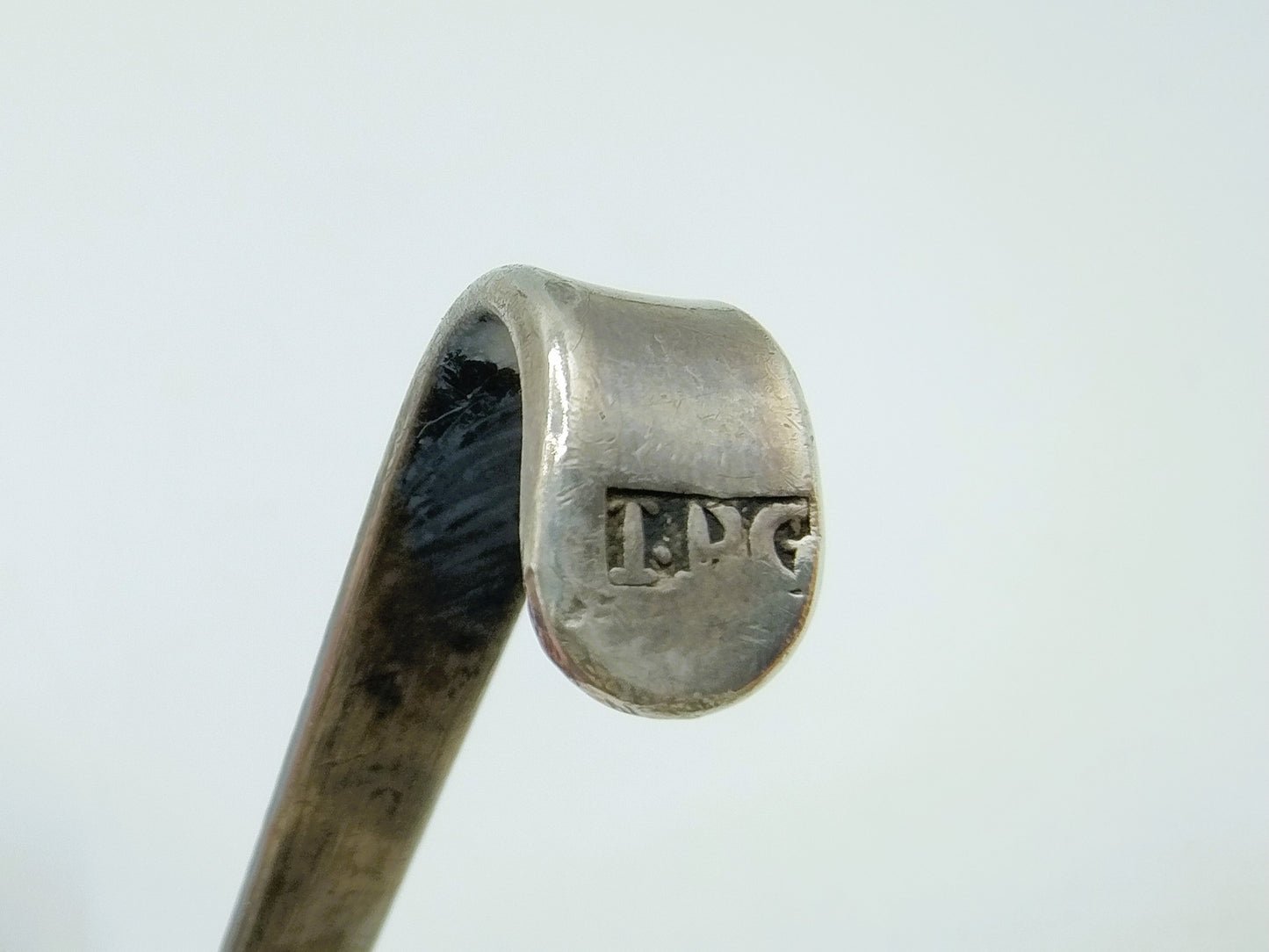 Silver purse clasp with skirt hook, H. van der Heyden, Leeuwarden, ca. 1800