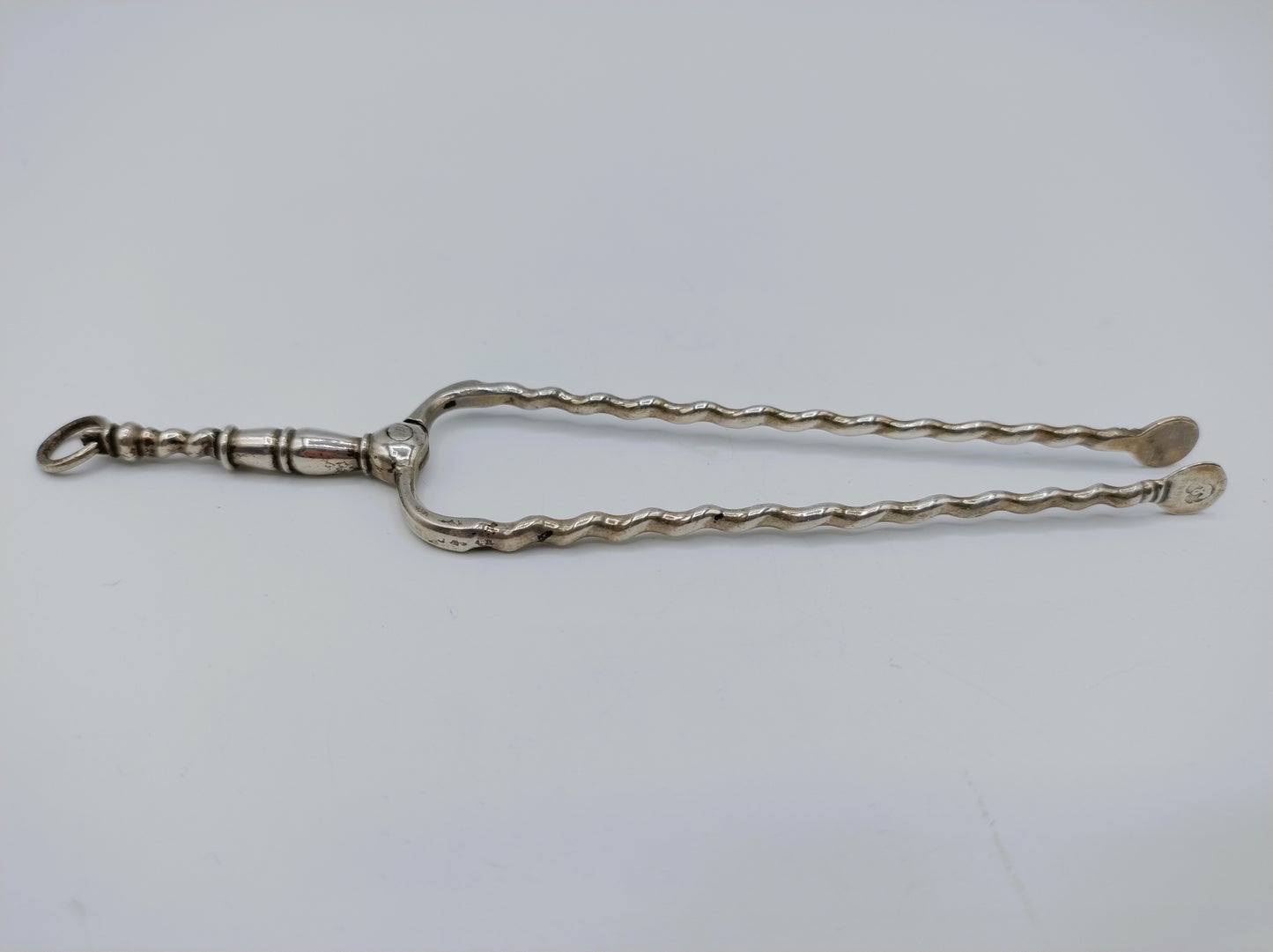 Silver miniature fireplace tongs, A. van Geffen, Amsterdam, 1768
