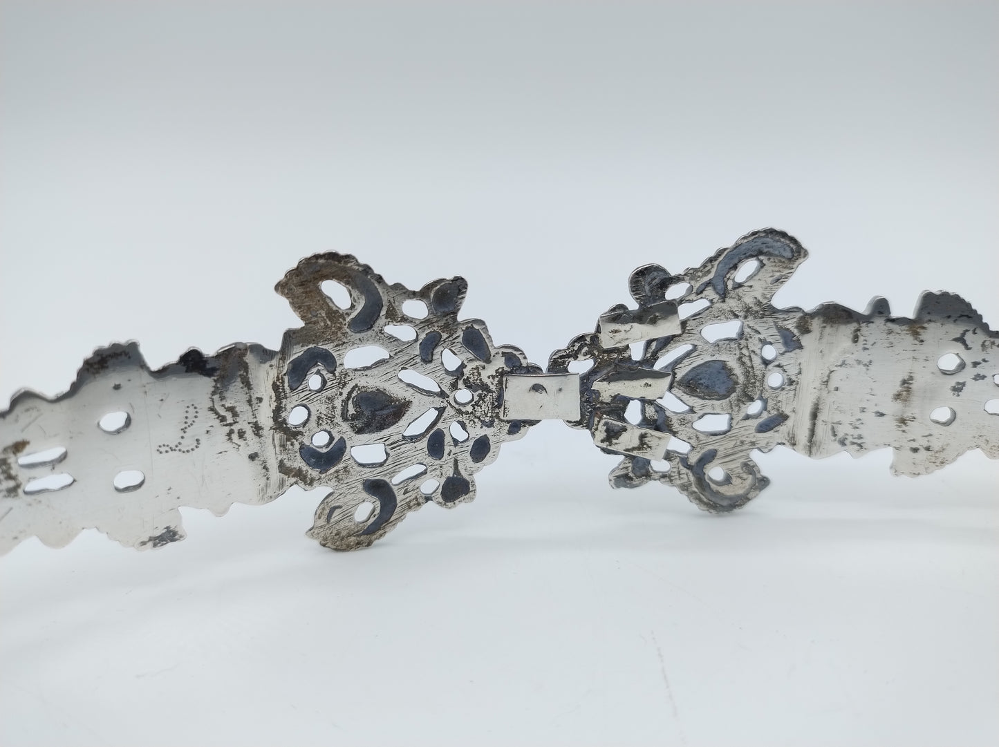 Silver handle with Bible locks and rider buttons. J. Andringa, Leeuwarden, 18th century
