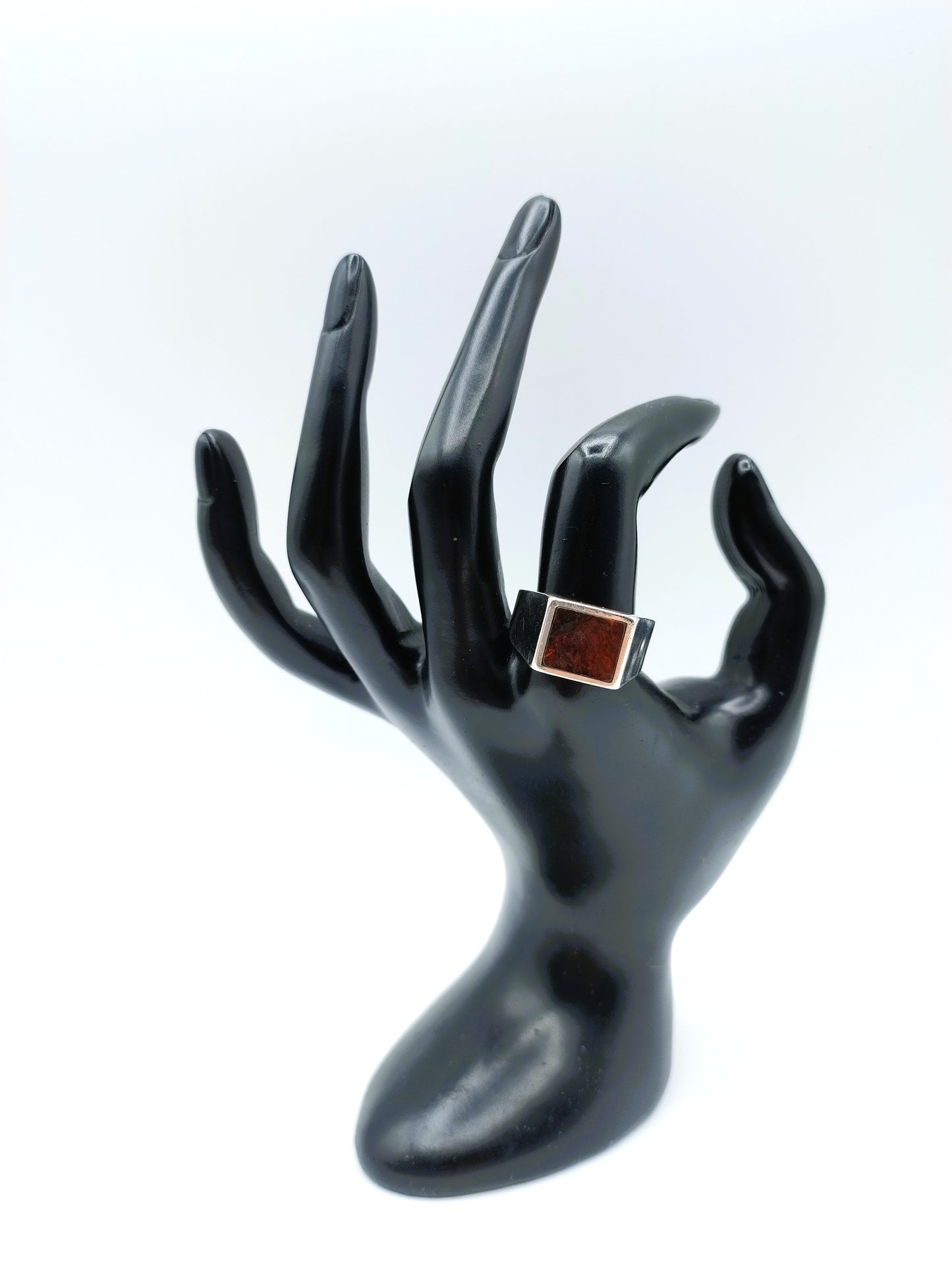 Silver signet ring with red moss agate, 20 mm