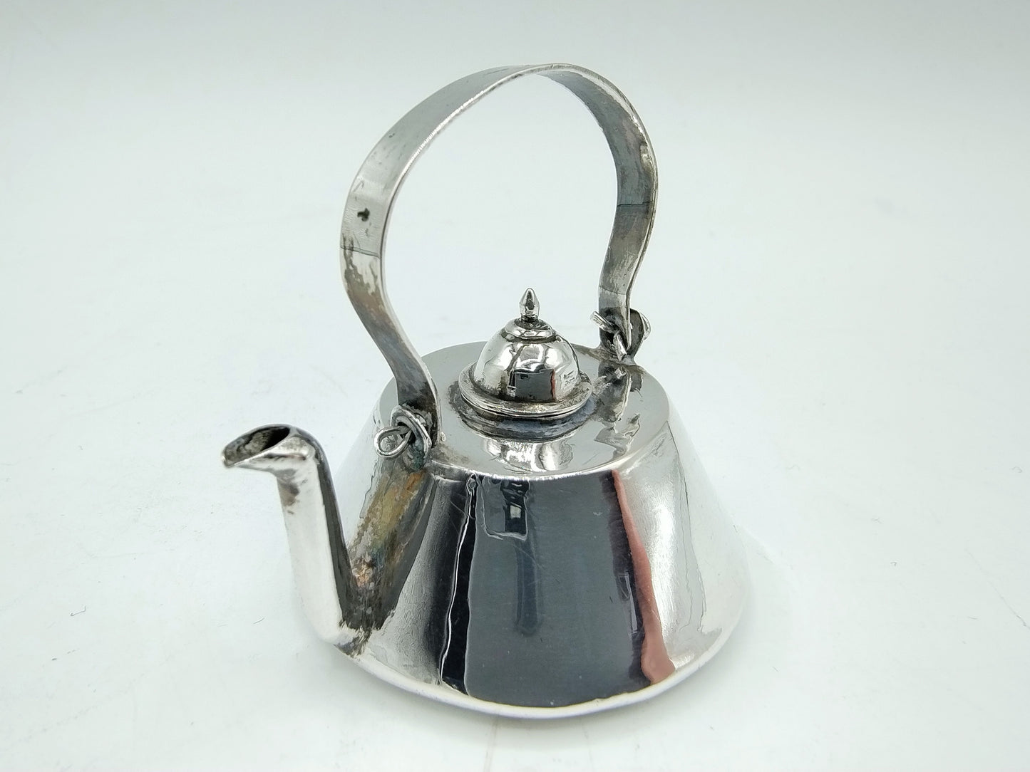 Silver miniature kettle, Lodewijck Eylof (?), Amsterdam, ca. 1680