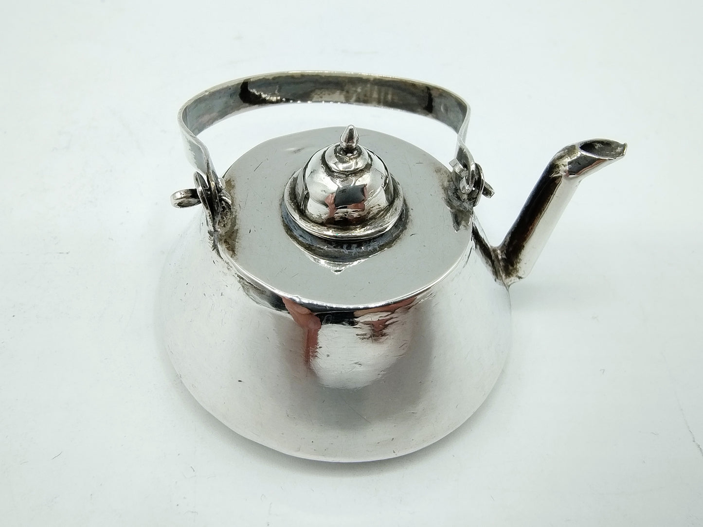 Silver miniature kettle, Lodewijck Eylof (?), Amsterdam, ca. 1680