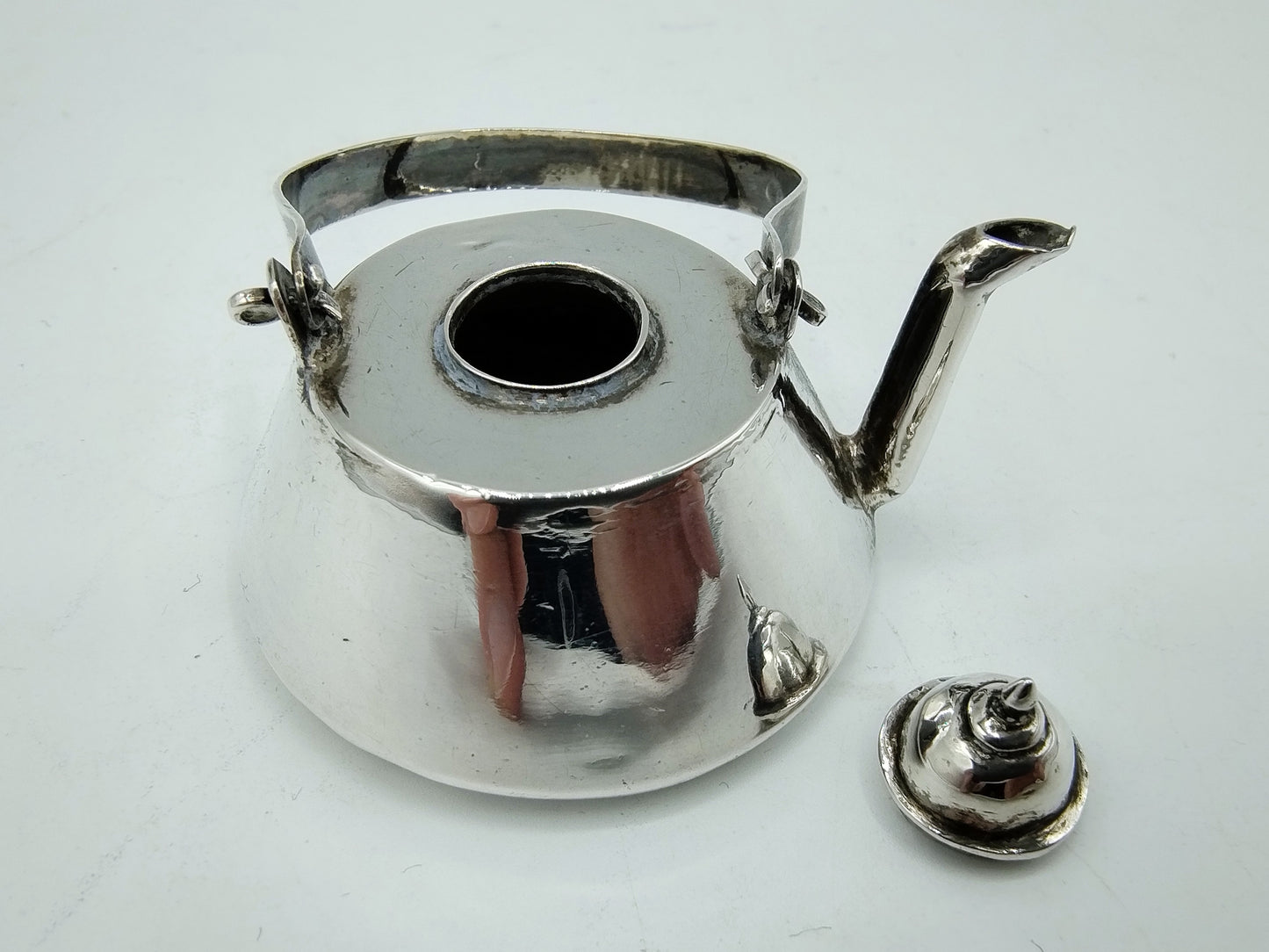 Silver miniature kettle, Lodewijck Eylof (?), Amsterdam, ca. 1680