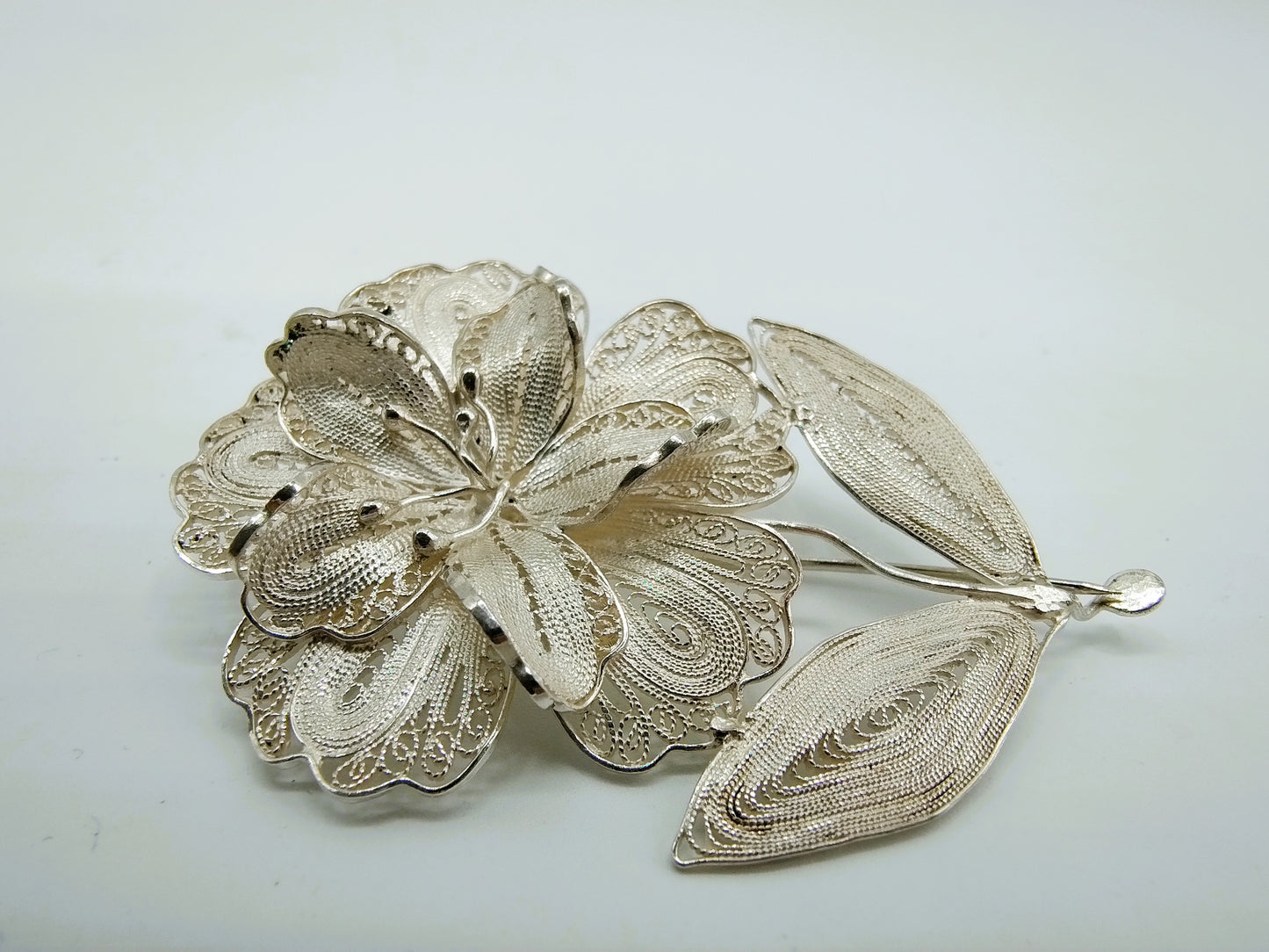 Zilveren filigrein broche, 835