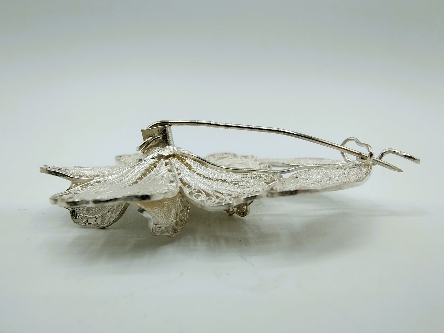 Zilveren filigrein broche, 835