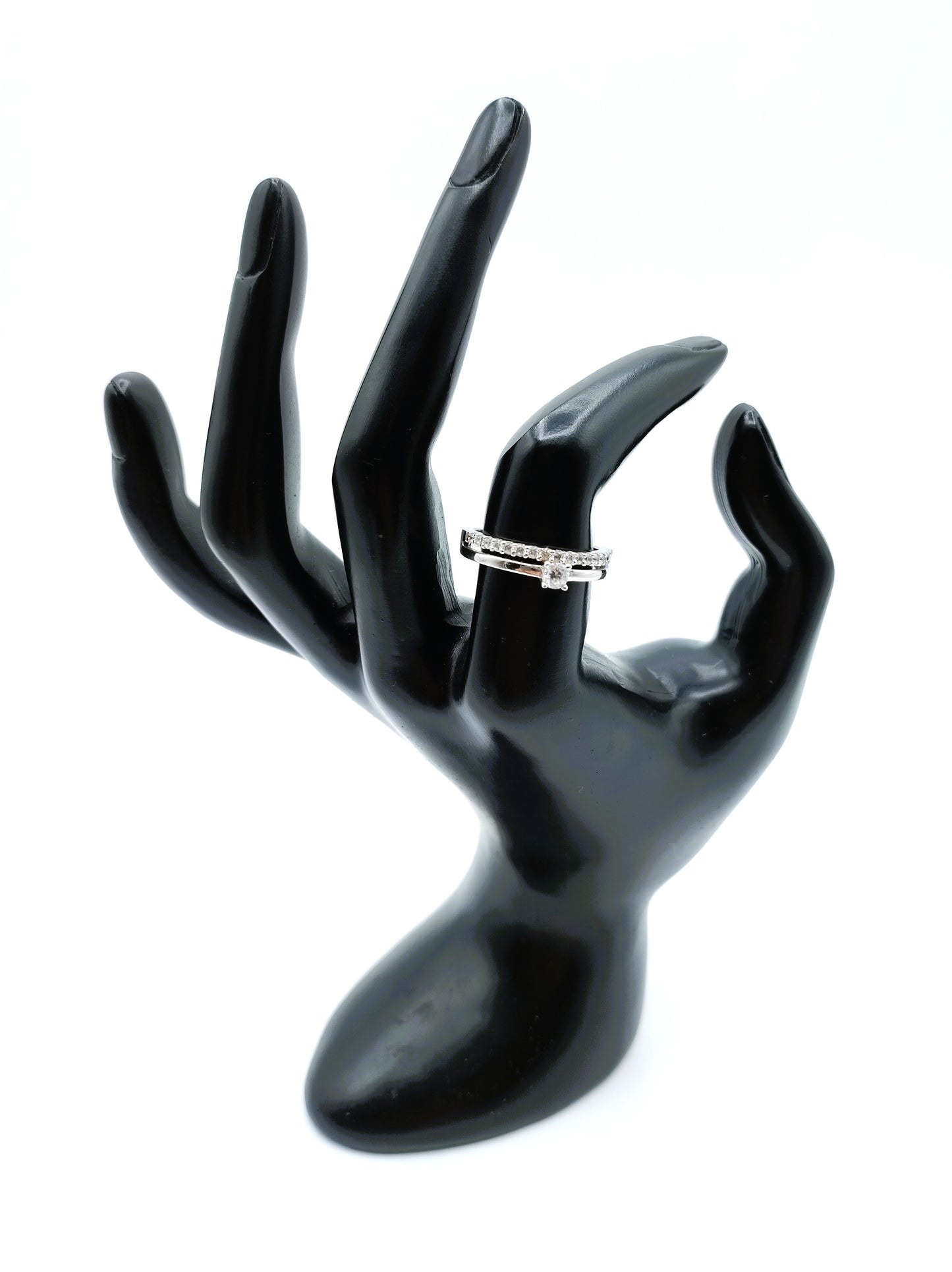 Silver ring with zirconia, 18 mm