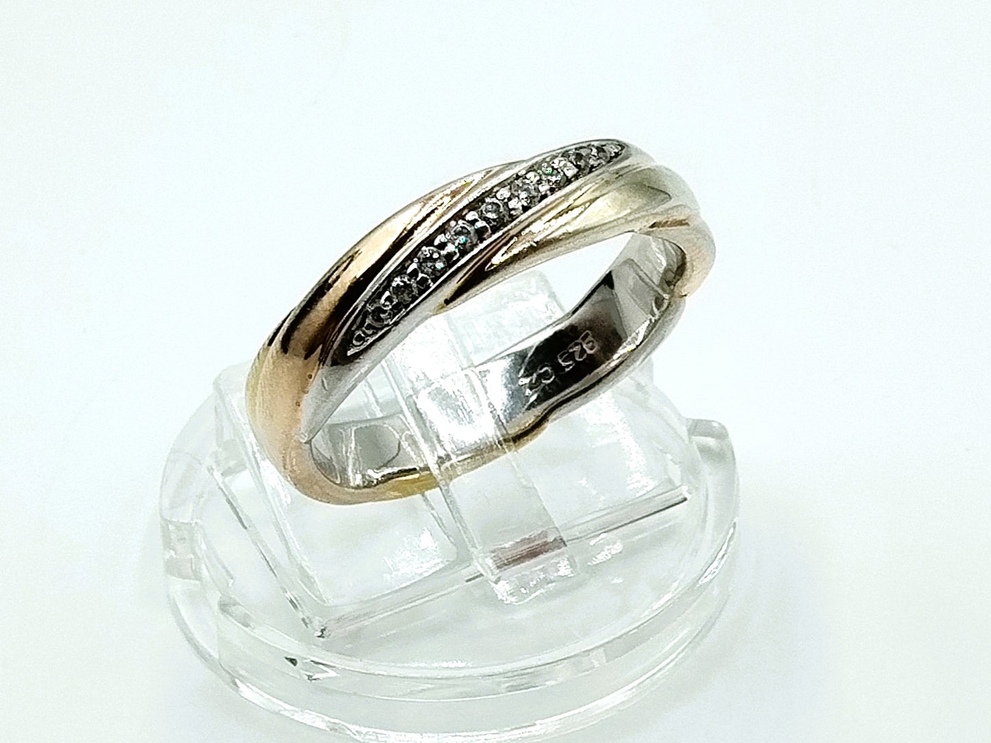 Dreifarbiger Silberring mit Zirkonias, 17 mm