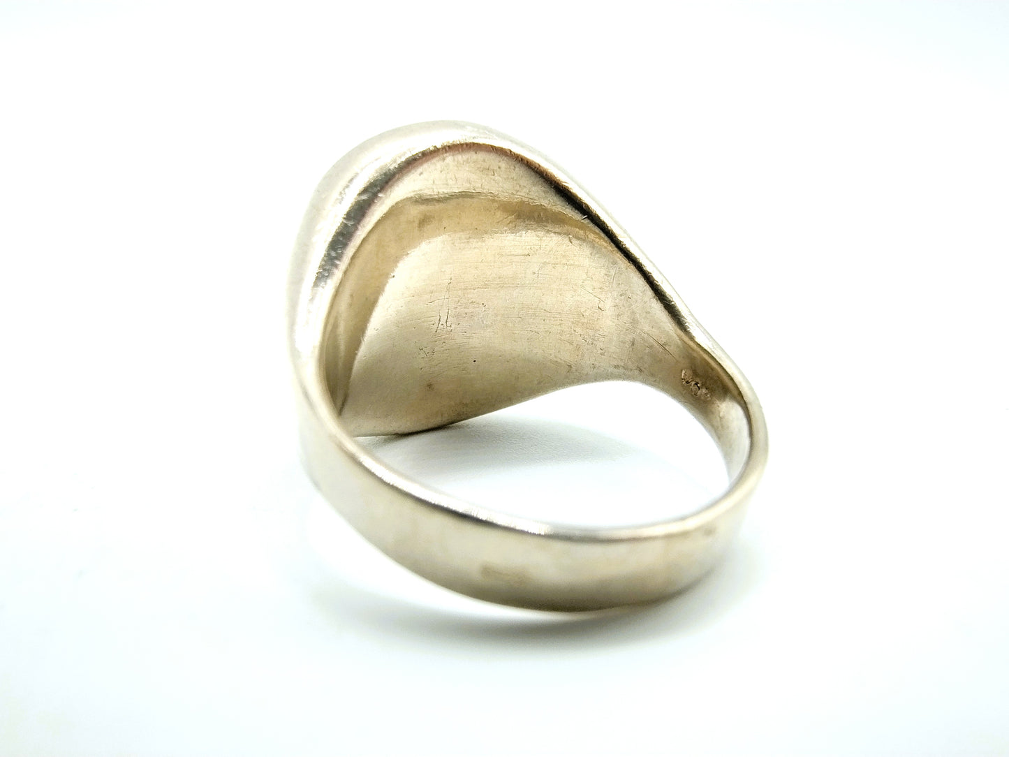 Silver signet ring with Onyx, 17.5 mm
