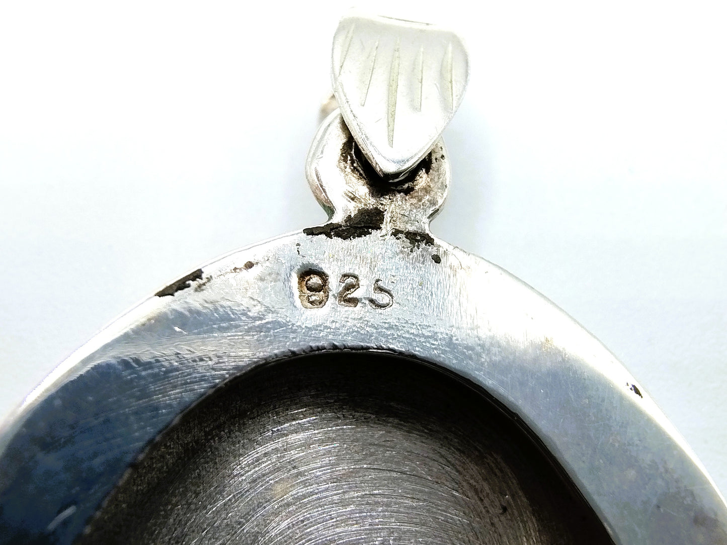 Silberner Medaillonanhänger, 925