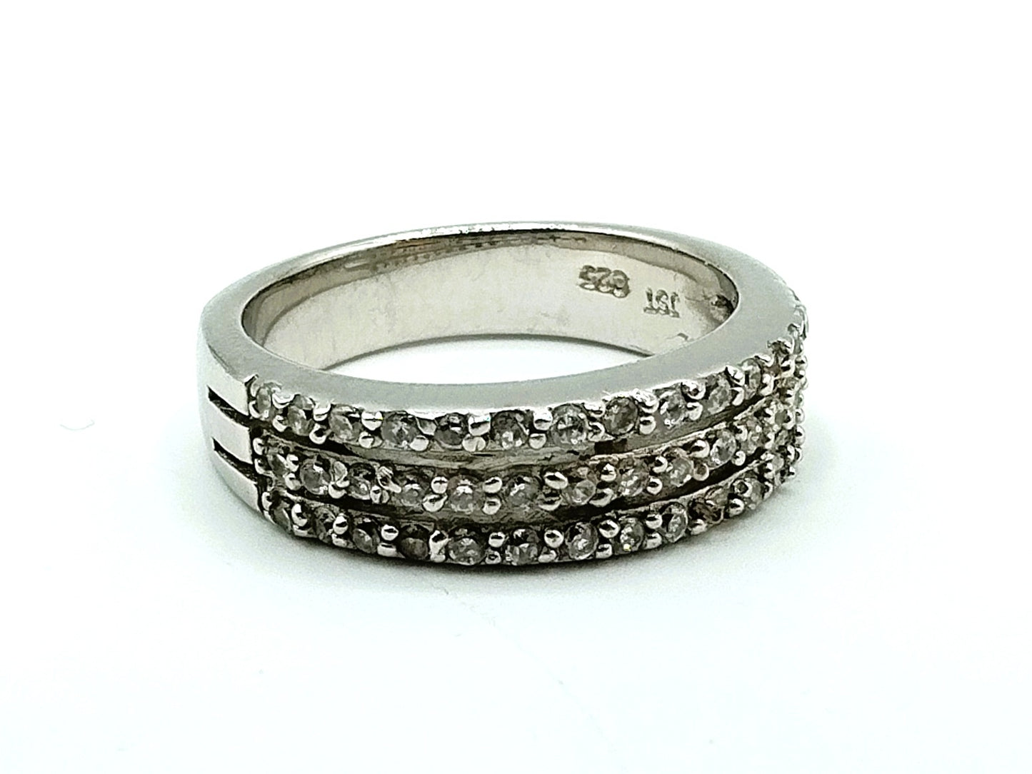 Silver ring with zirconia, 17 mm