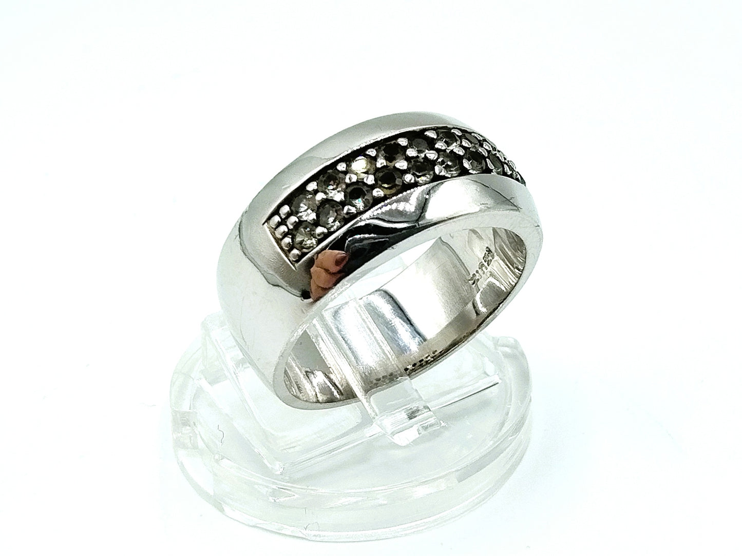 Silberner Zinzi-Ring mit Zirkonias, 17 mm