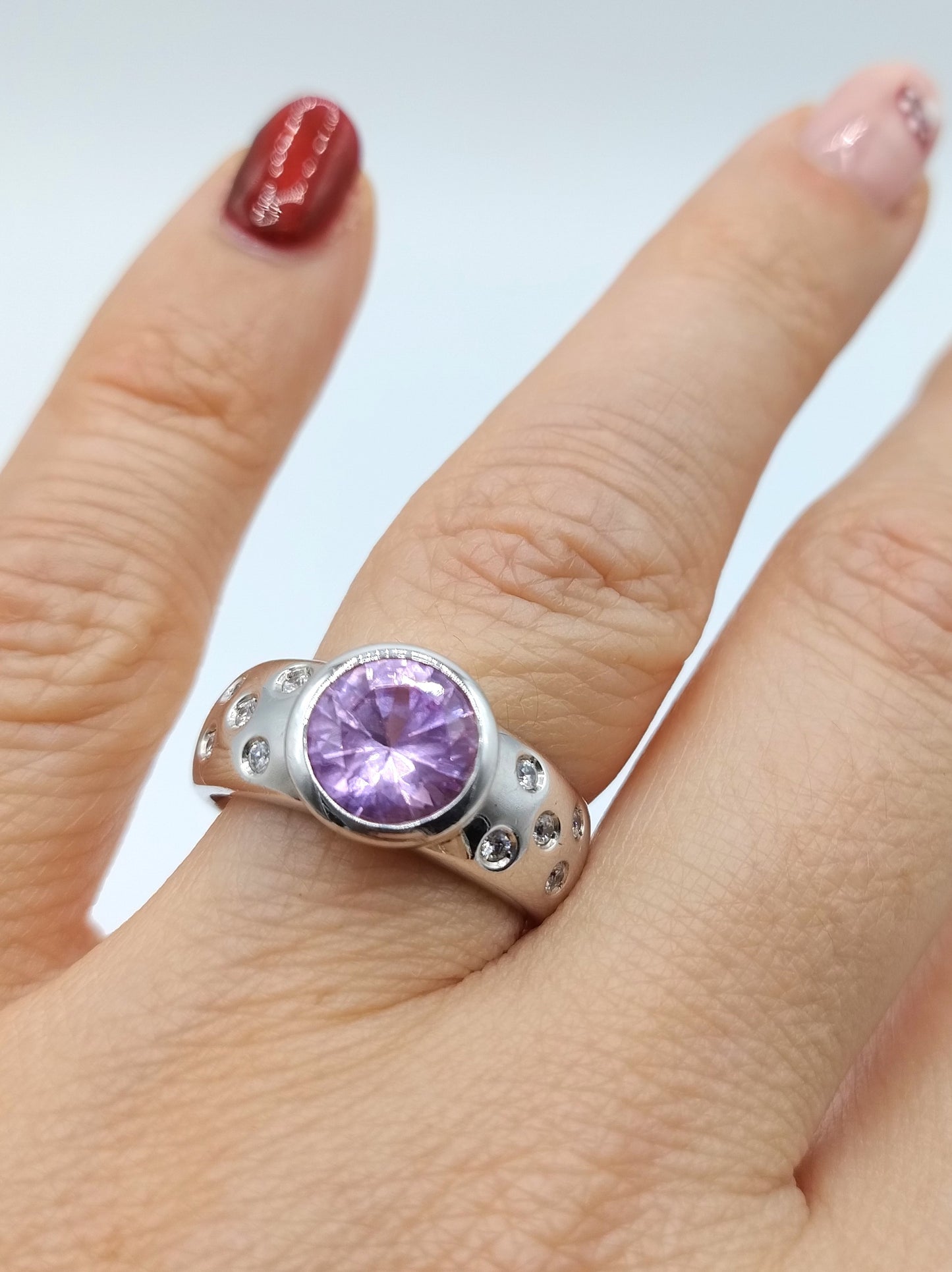Silver ring with zirconia, 18 mm