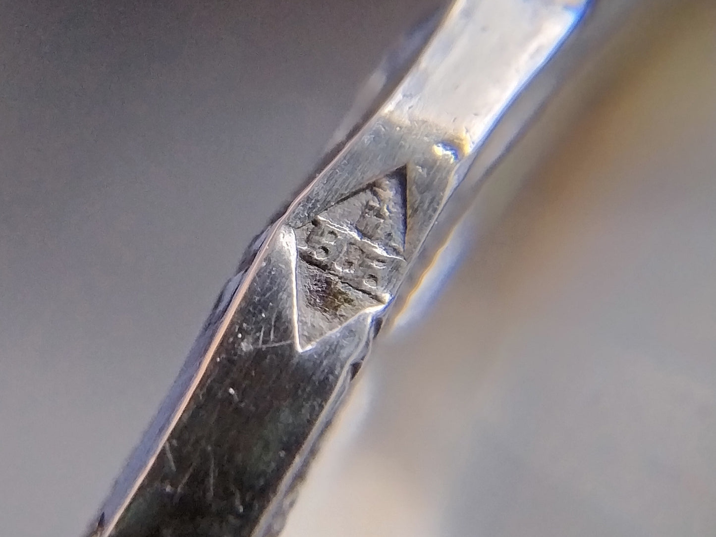 Silver scissors on a jasseron chain, HJ Halbertsma, Gorredijk 19th century