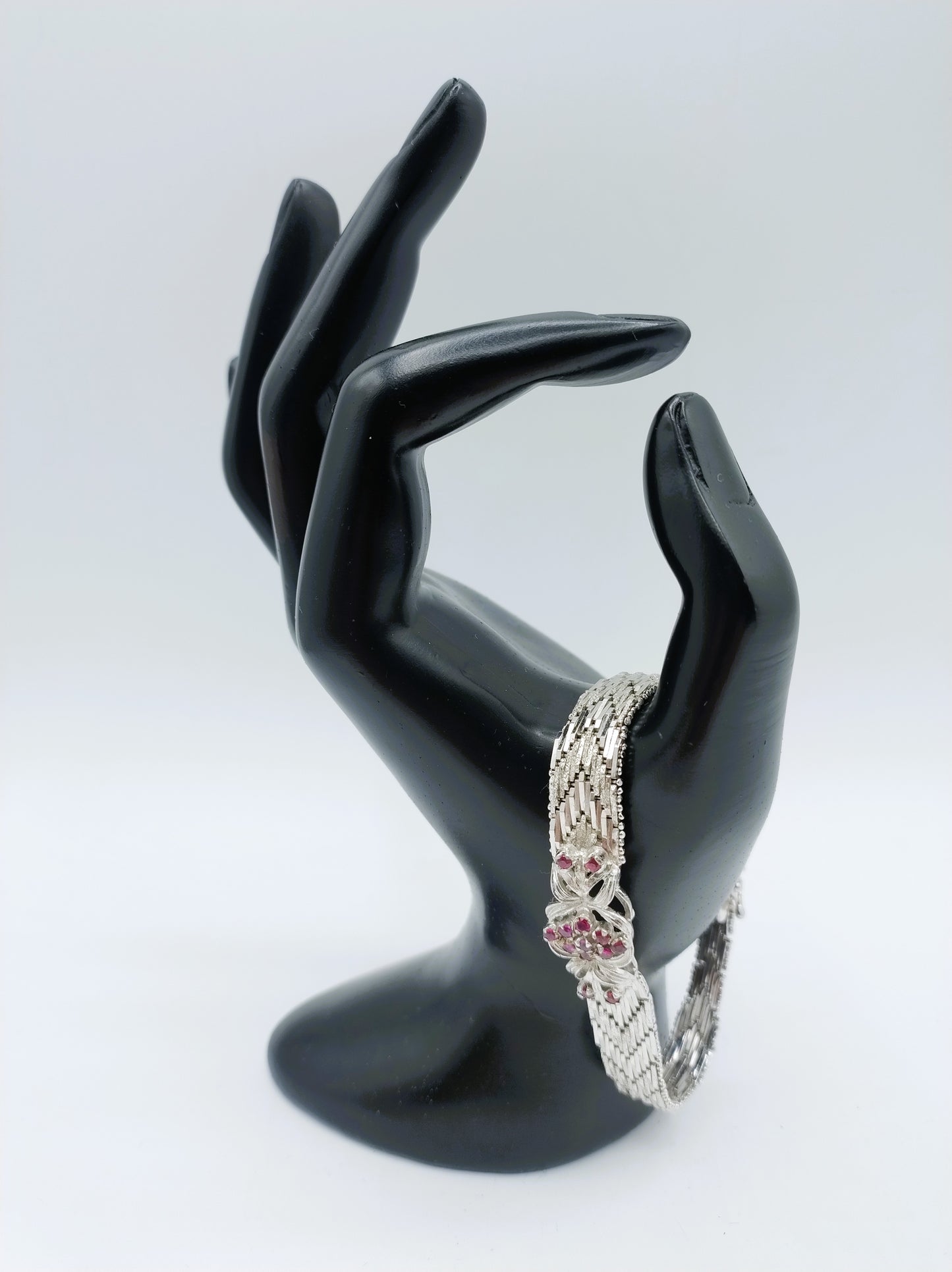 Vintage zilveren armband met rode steentjes, 18,5 cm.